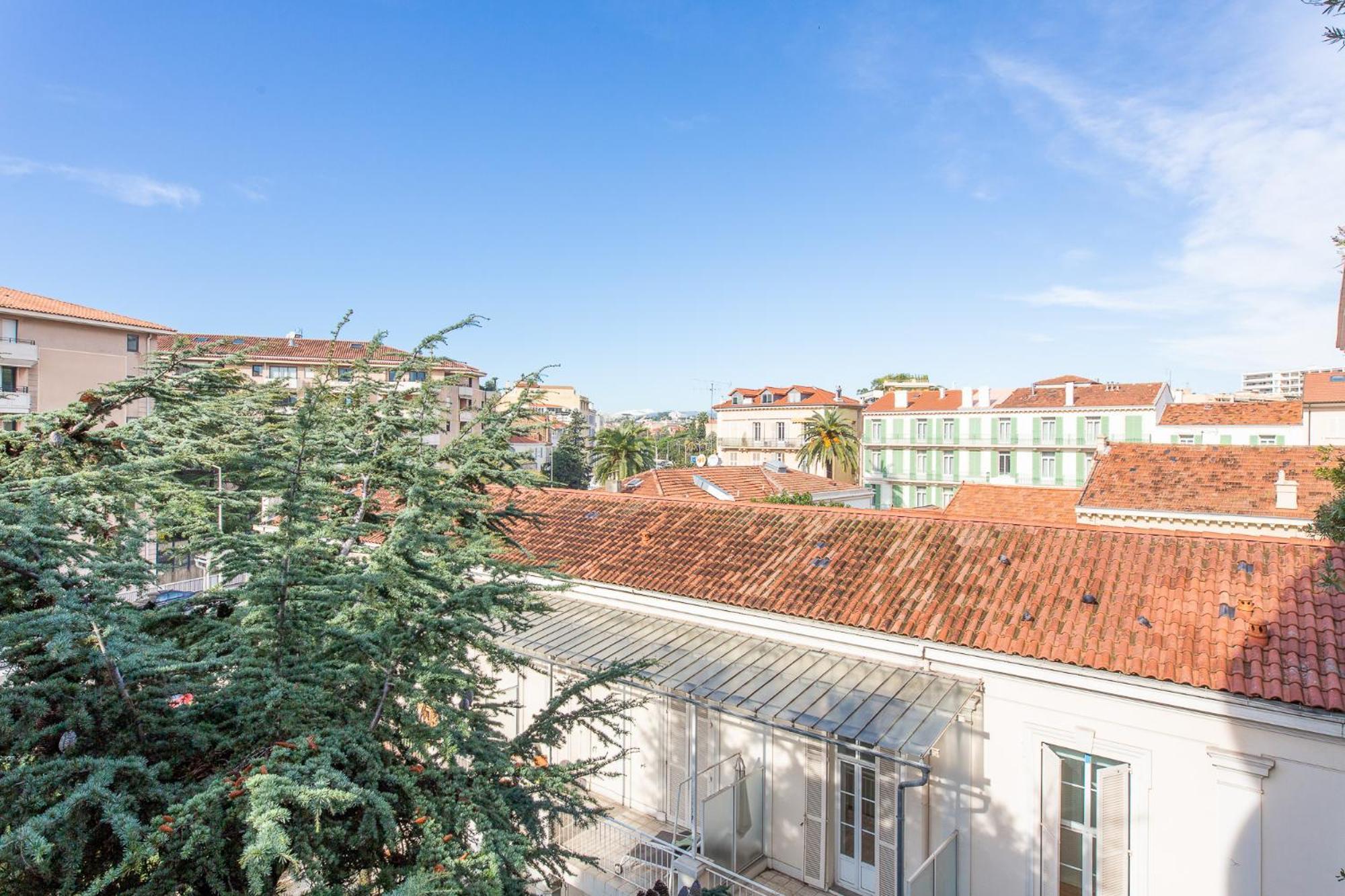 Apartment Martinez Area: Modern 3 Bedrooms W/ Terrace