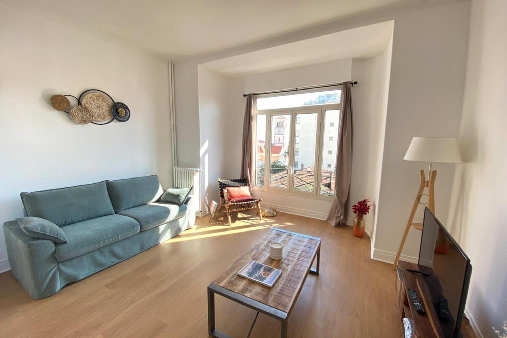Appartement 06aa1-beau T2 500m De La Plage Et De La Croisette Cannes