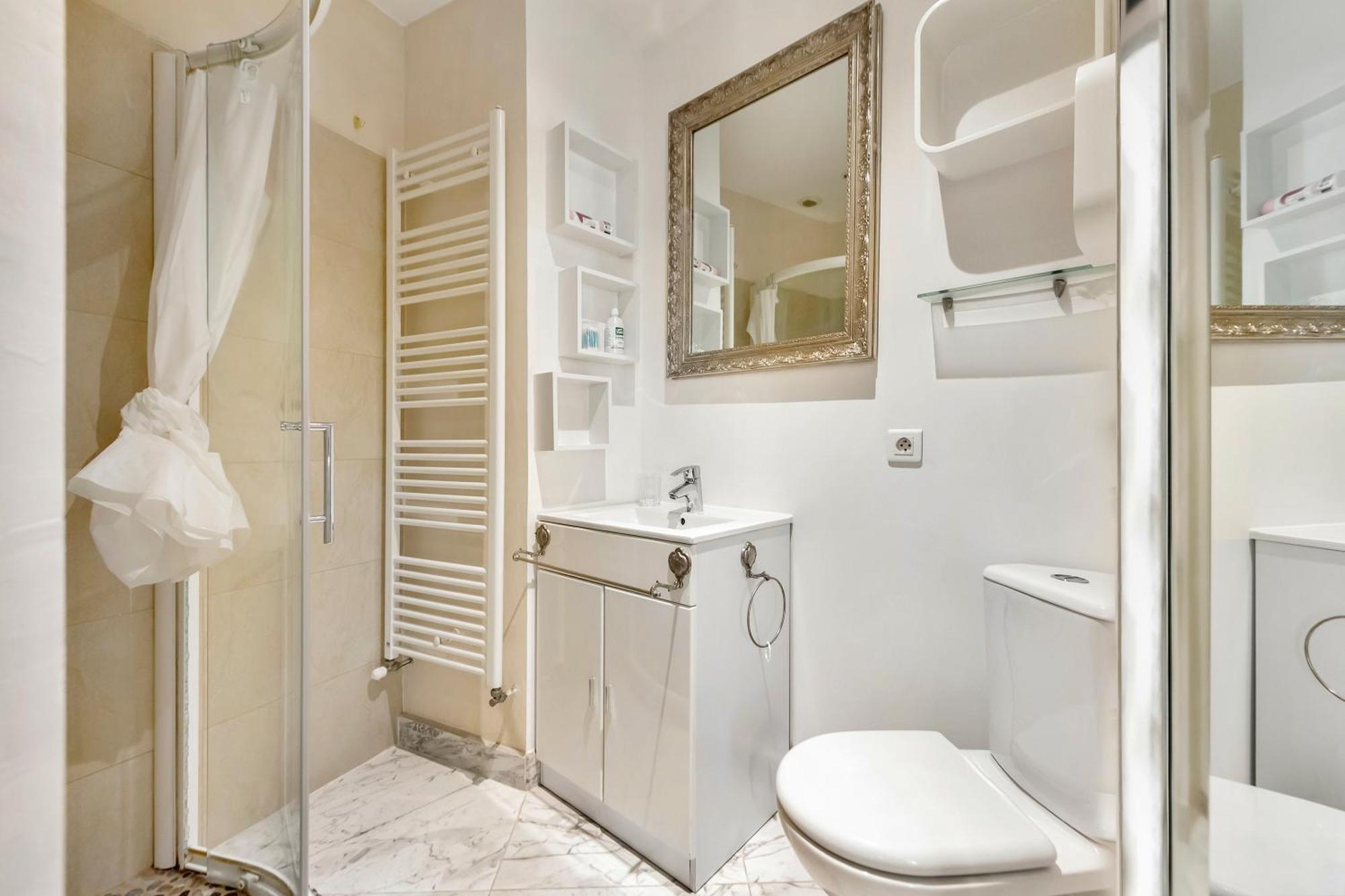 Le Borniol, Splendid 3 Bedrooms Appt, Center