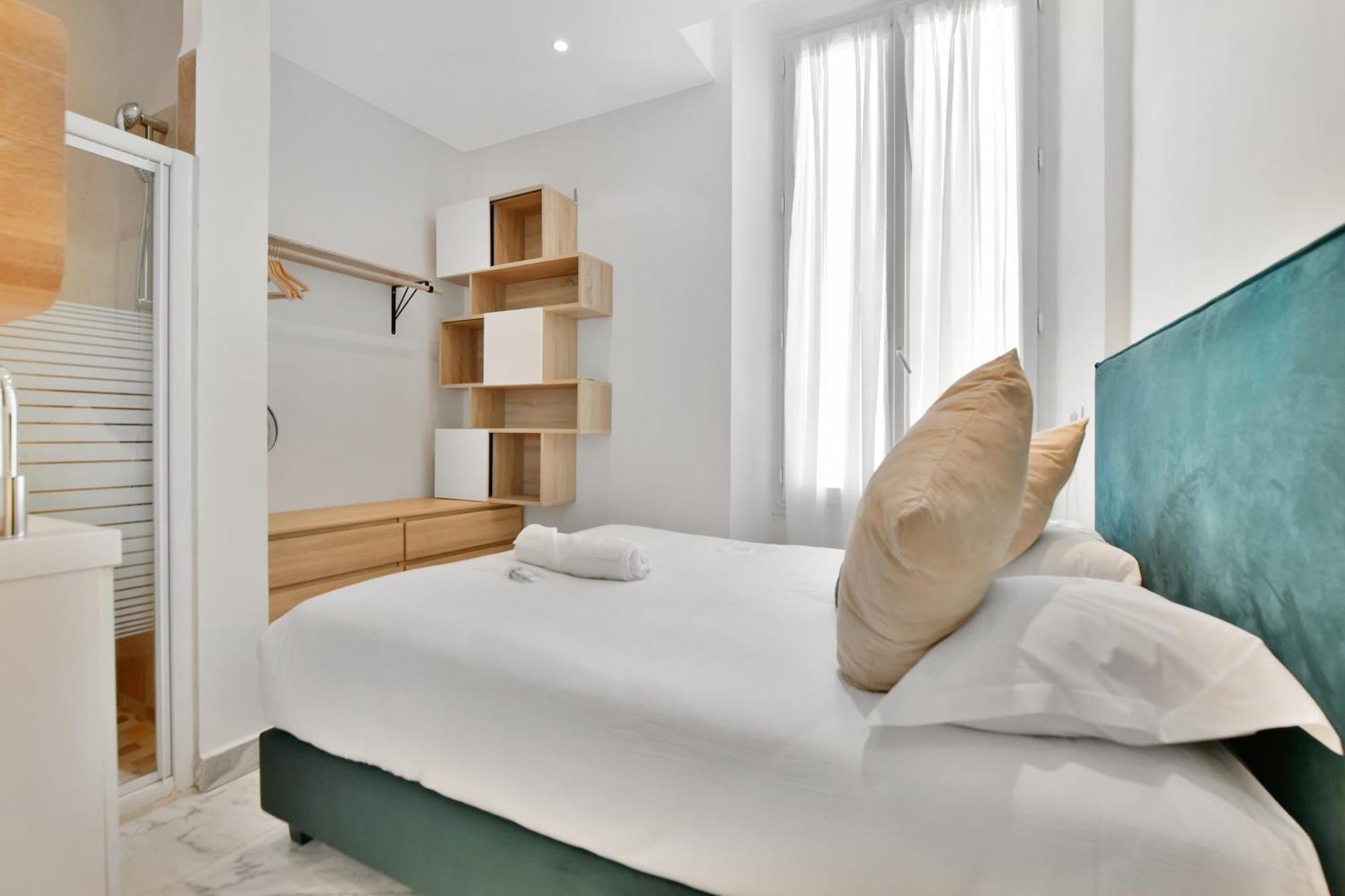 Apartment Le Borniol, Splendid 3 Bedrooms Appt, Center Cannes