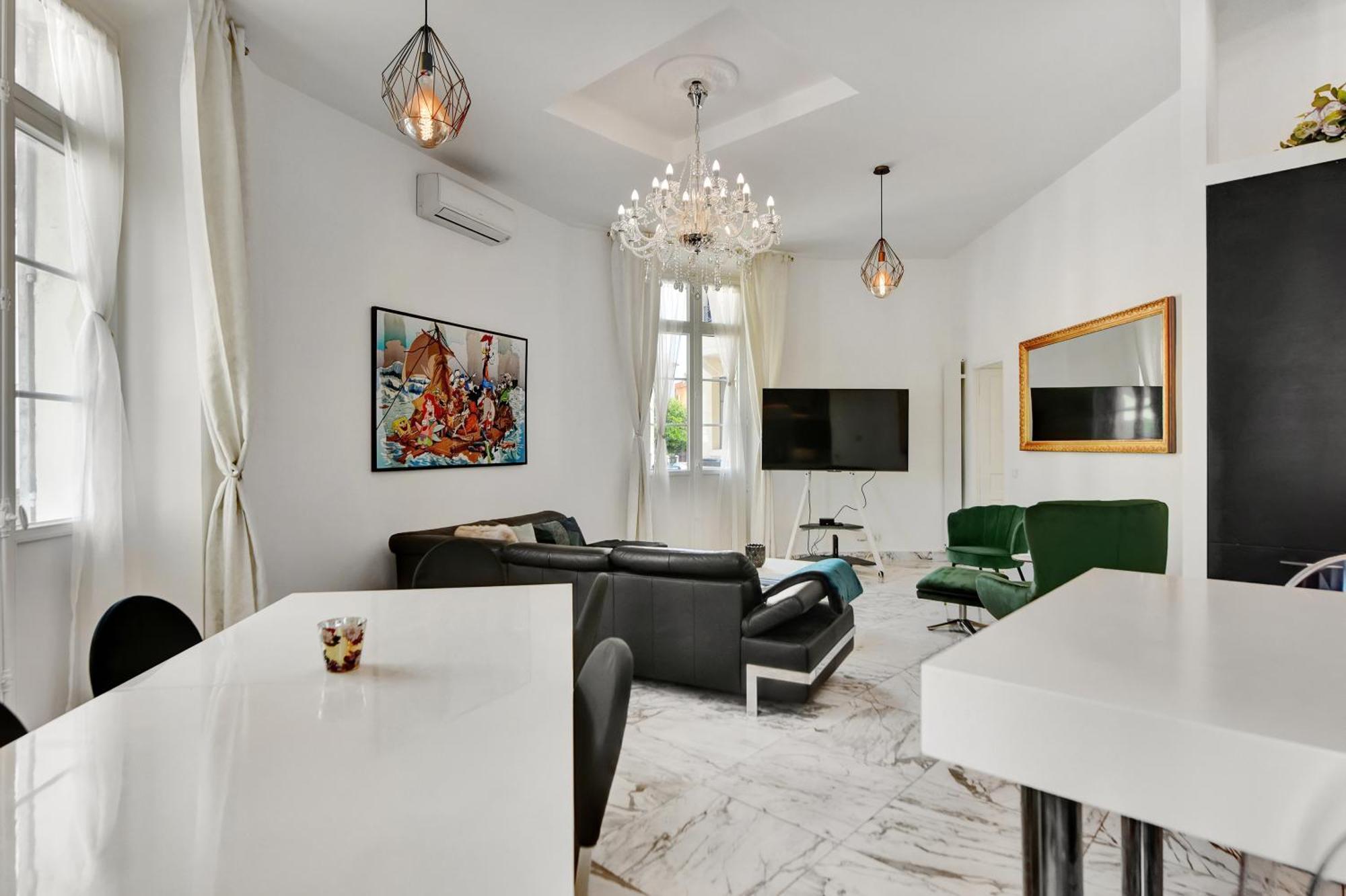 Apartment Le Borniol, Splendid 3 Bedrooms Appt, Center *