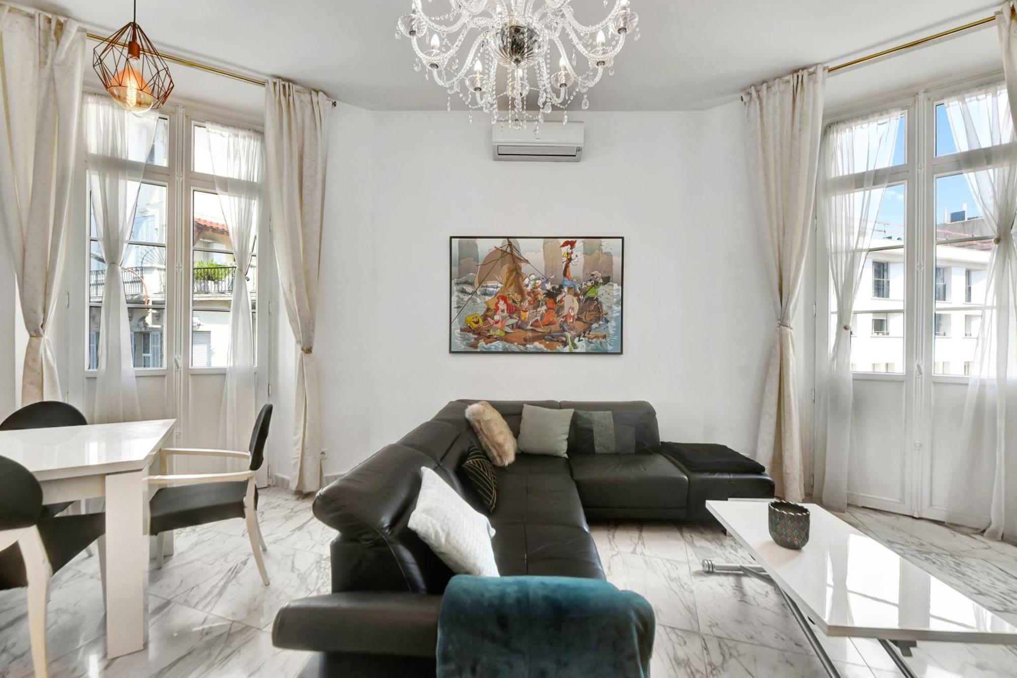 Le Borniol, Splendid 3 Bedrooms Appt, Center