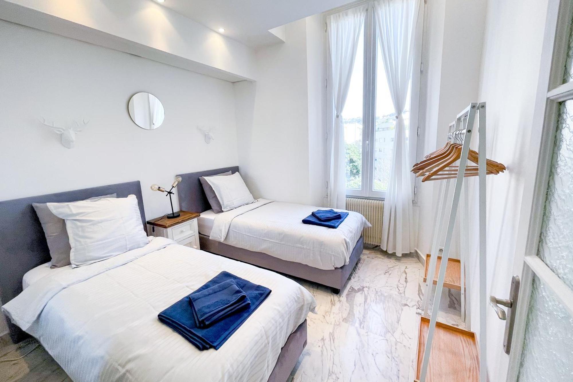 Apartment Le Borniol, Splendid 3 Bedrooms Appt, Center