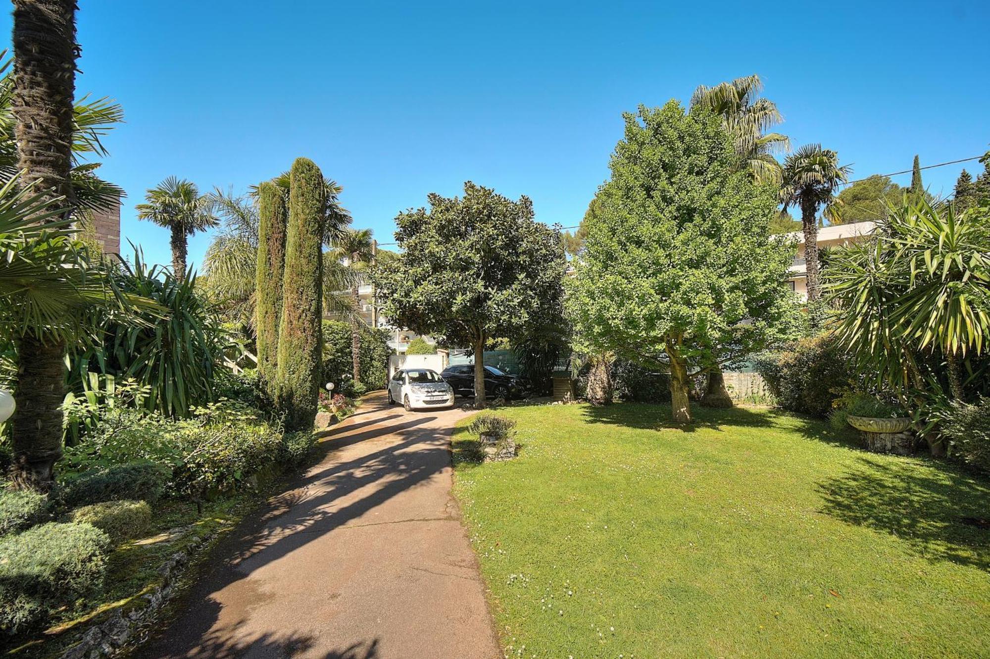 Apartamento Le Bel - Jardin - Parking - Vca *