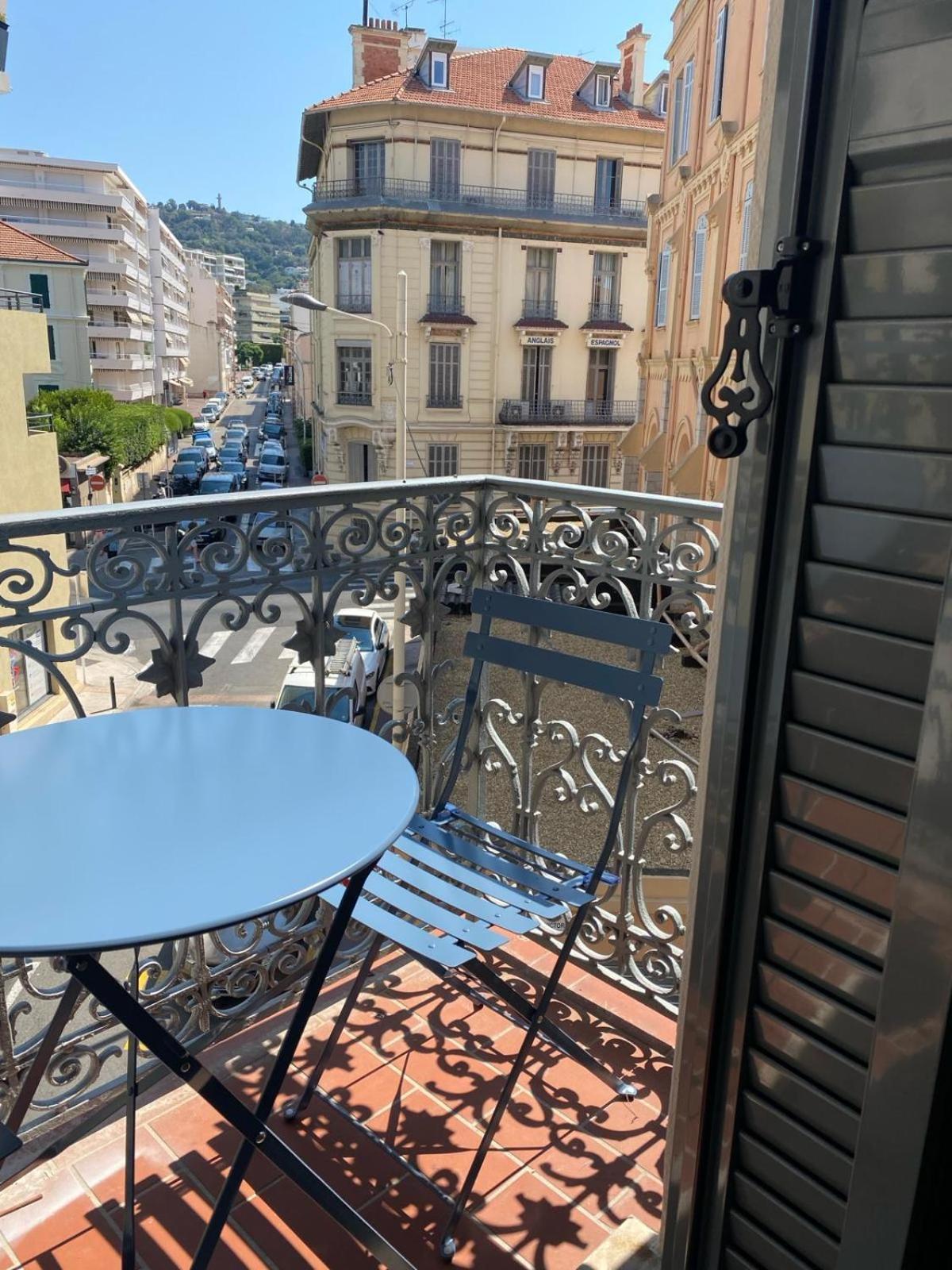 Charming 2 Bedrooms & 1 Sofa Bed Renovated 3P3 Cannes