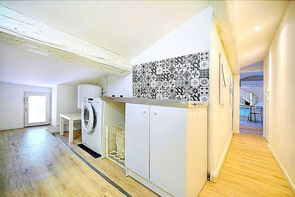 Apartment Palais Des Festivals Et Rue D'antibes Charme Mansardes Cannes