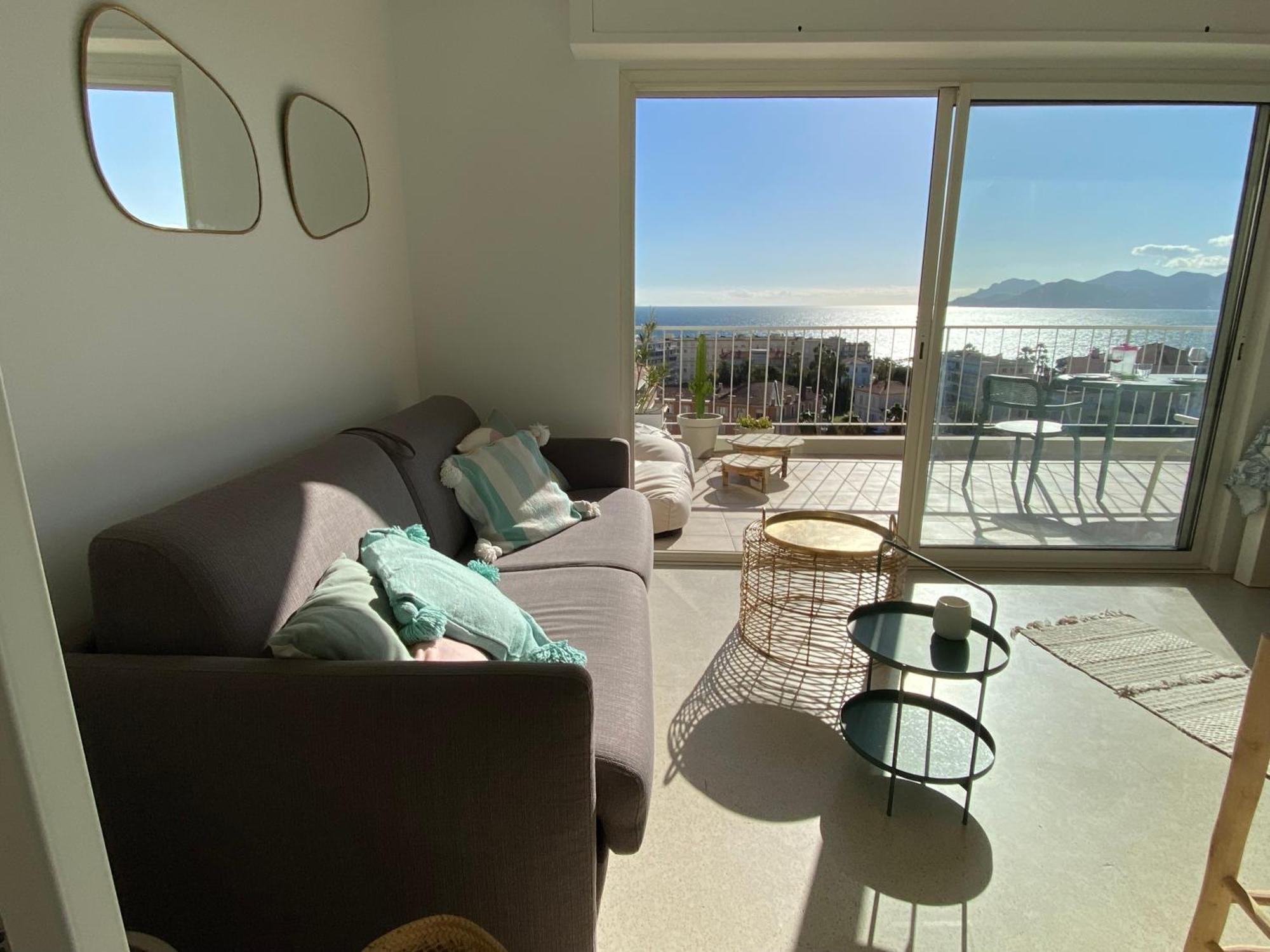 Apartment Vue A Couper Le Souffle - Nouveau Entierement Renove