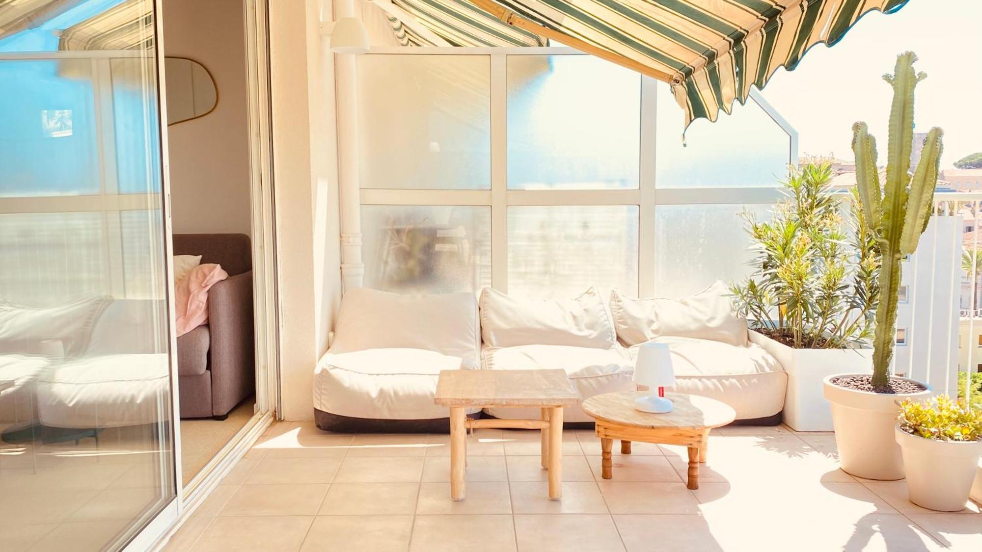 Vue A Couper Le Souffle - Nouveau Entierement Renove Apartment *