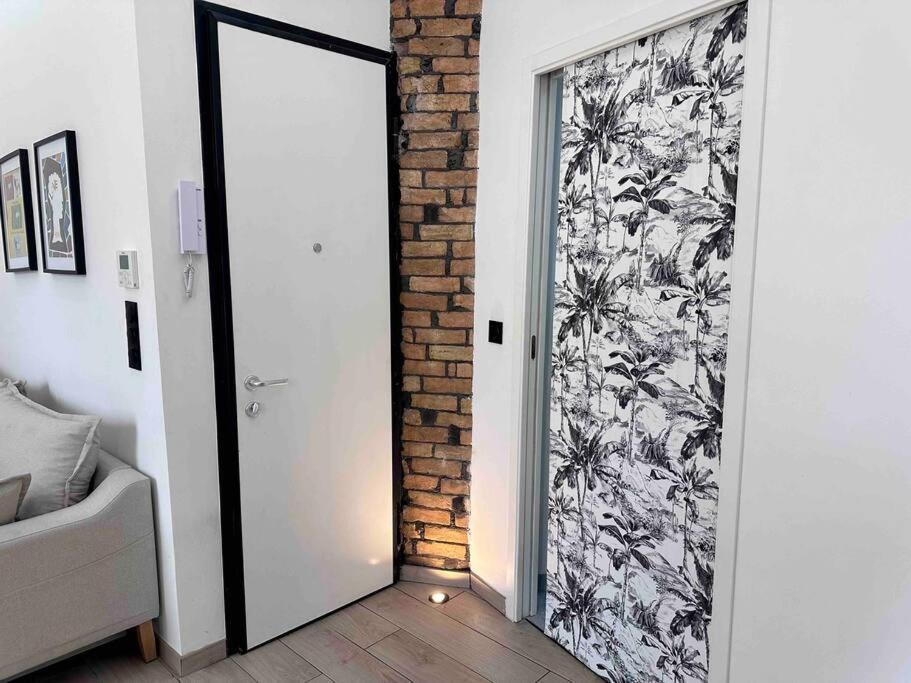 Brand New Flat By The Beach, In Old Town *