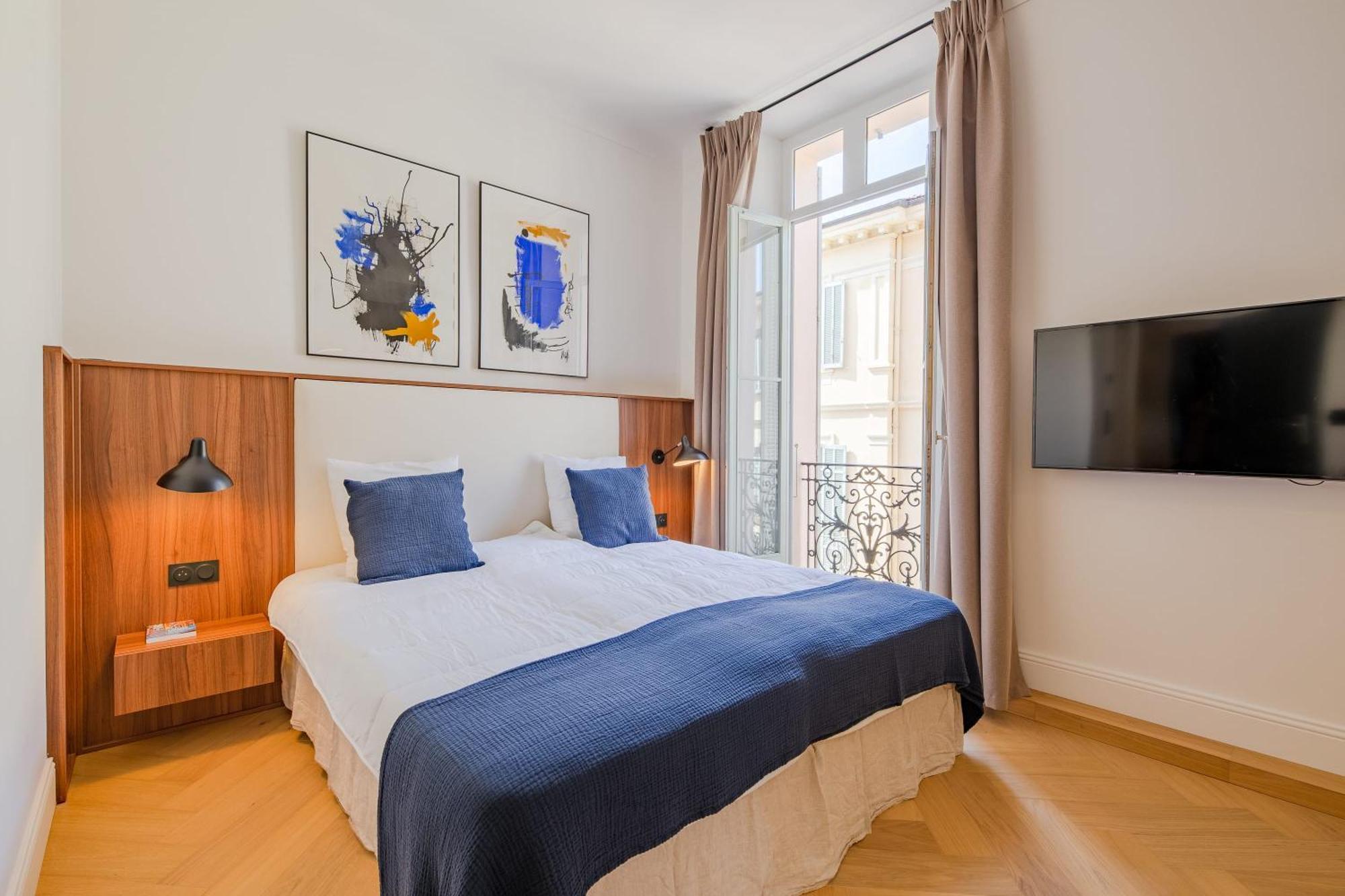 Apartment La Guitare 24 - In Center Of Cannes, Just Behind Grand *