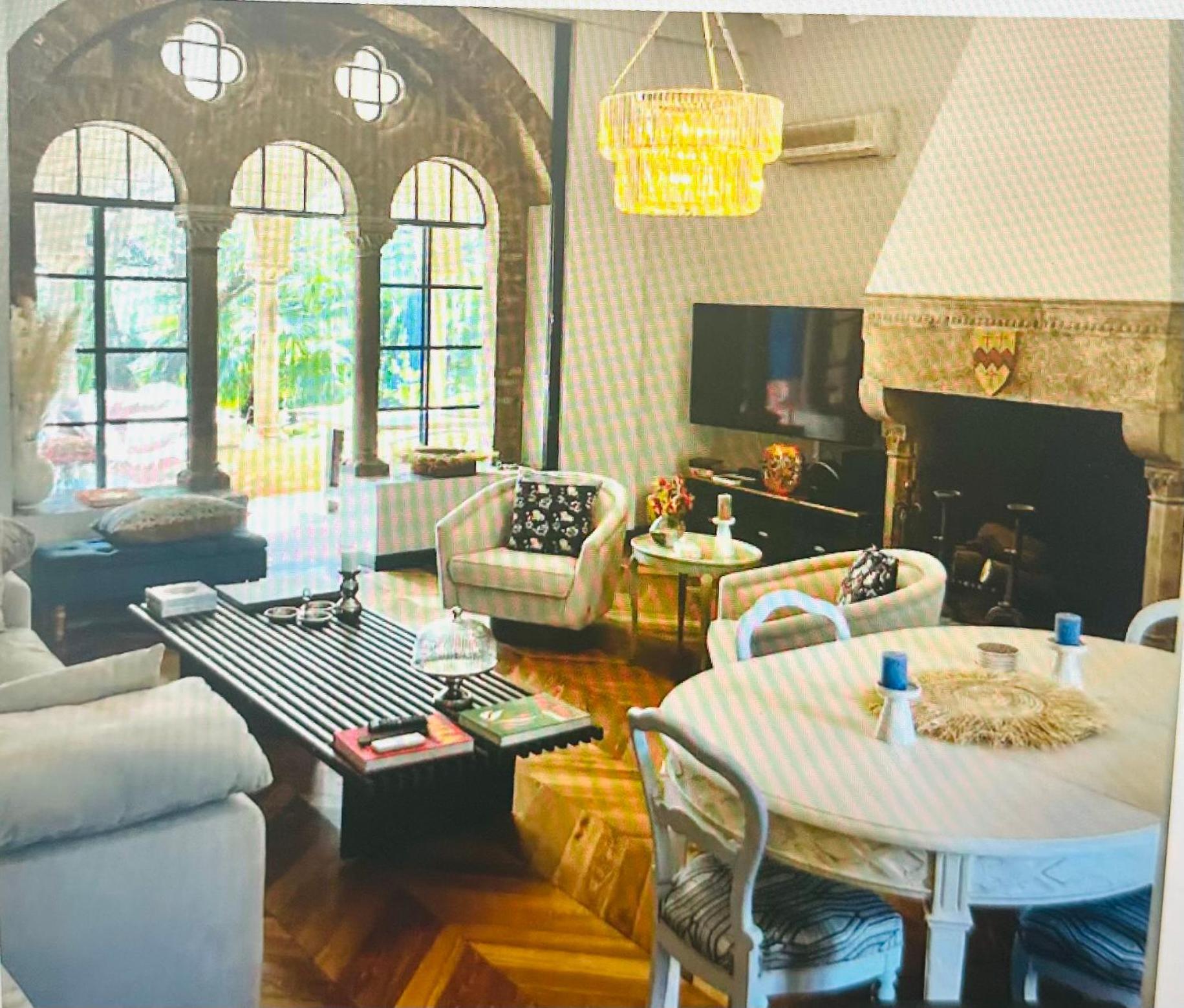Charming In A Manor In Appartement Cannes