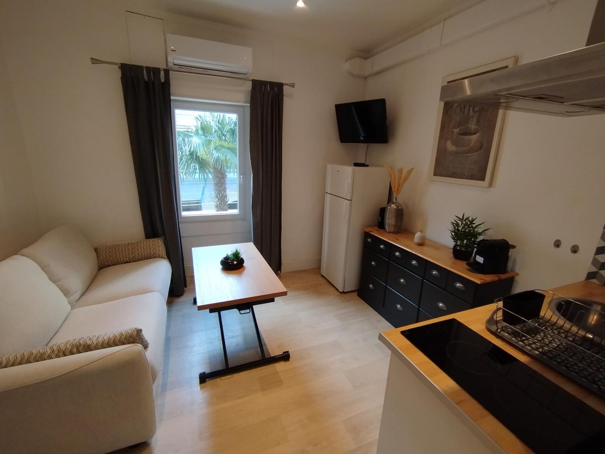 2 Pieces Centre Apartment *