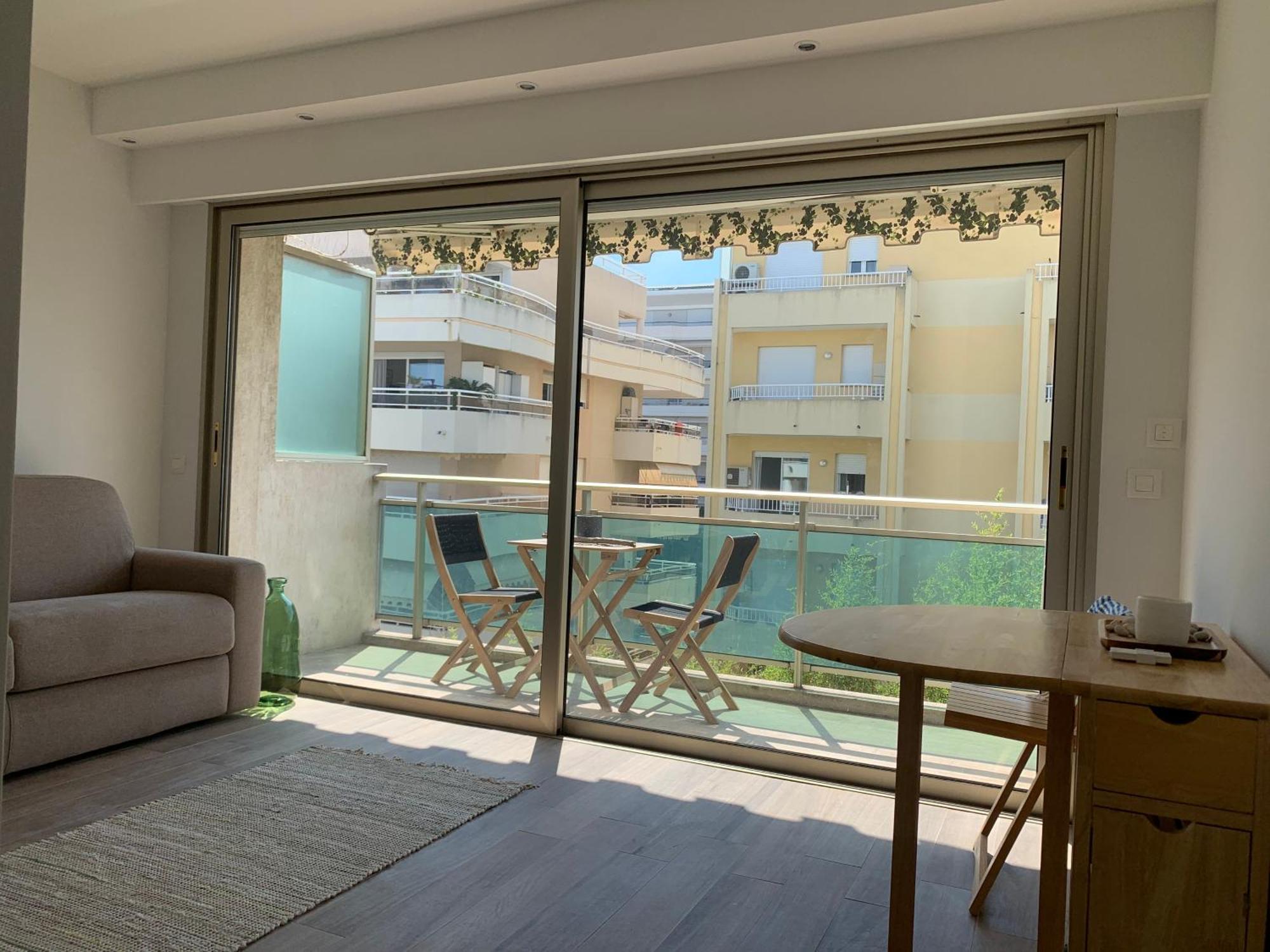 Bord De Cannes