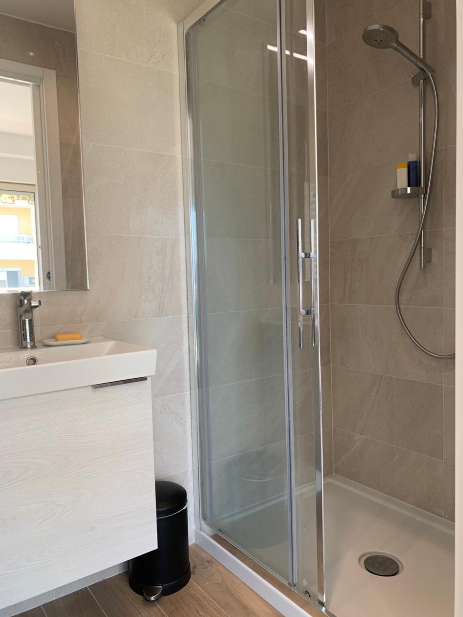 Appartement Bord De Cannes
