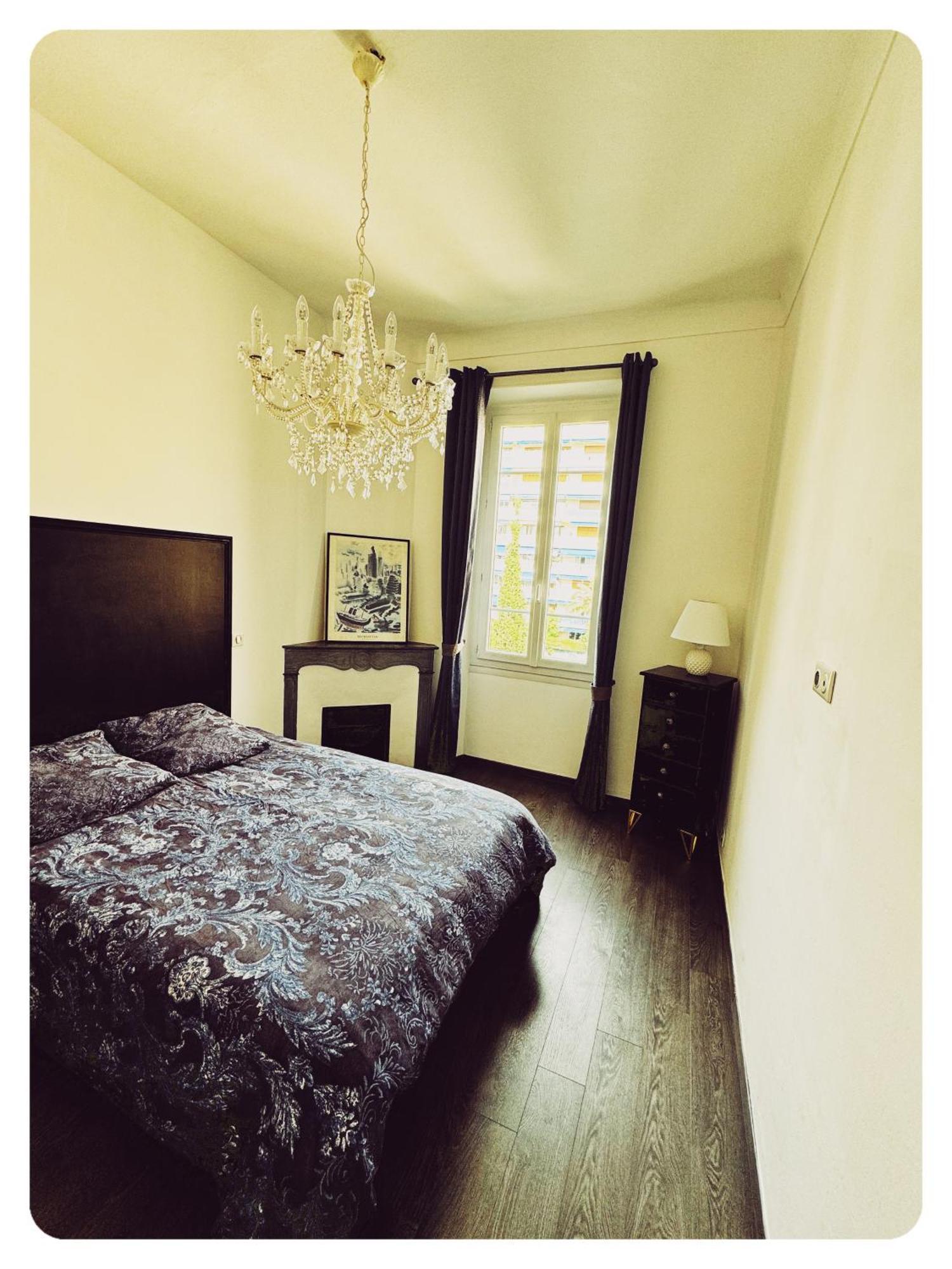Bourgeois A 5 Min A Pied Du Centre Apartment