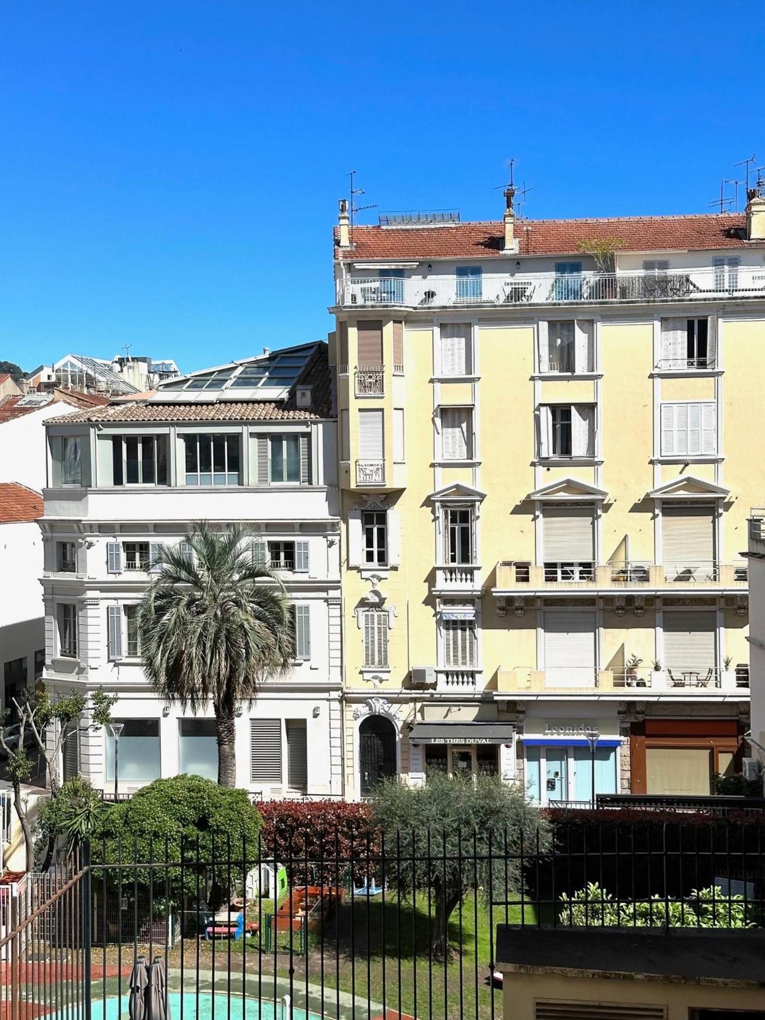 Apartment Studio Au Calme A Deux Pas Du Palais Des Festivals Cannes