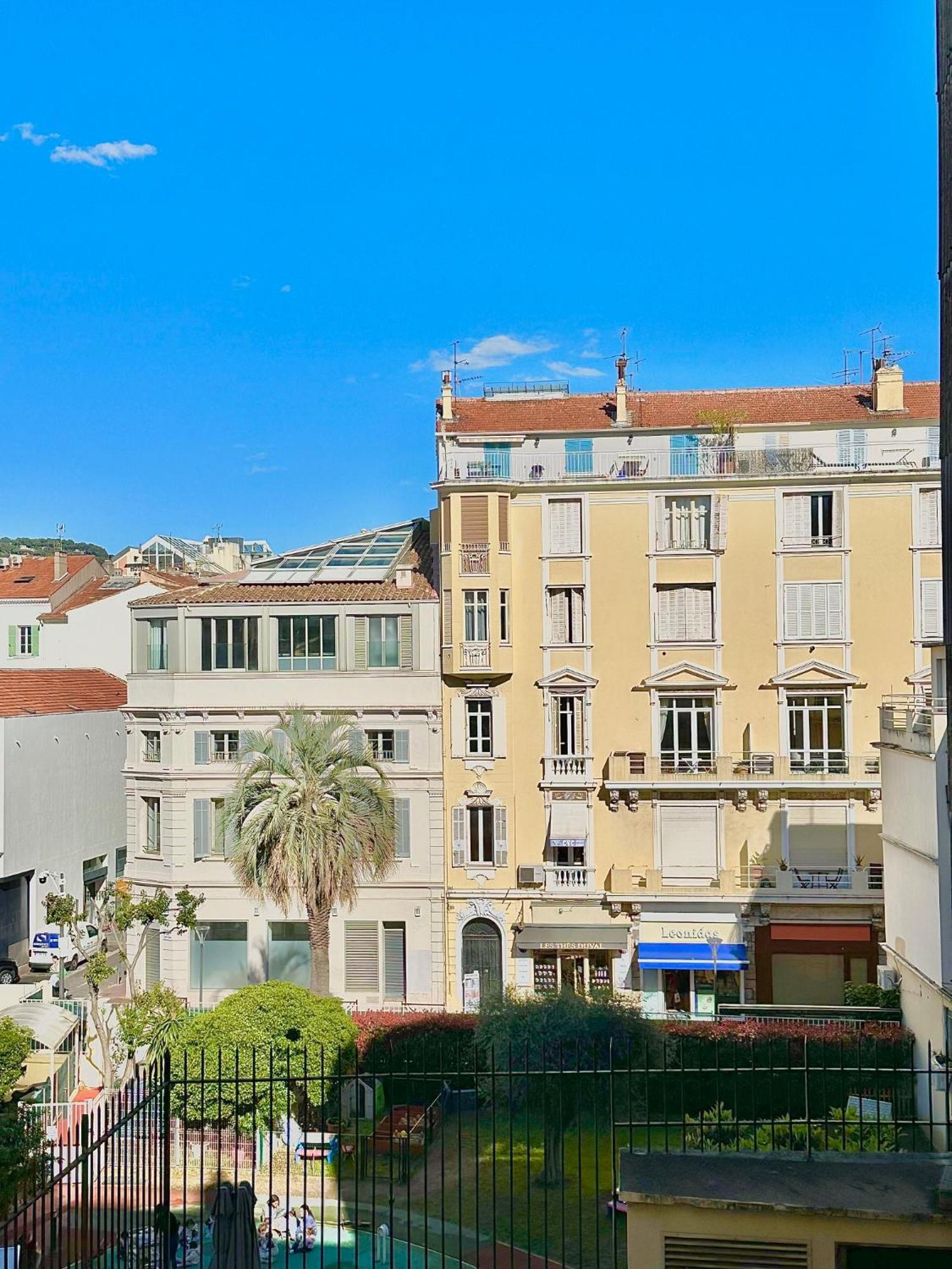 Apartment Studio Au Calme A Deux Pas Du Palais Des Festivals *