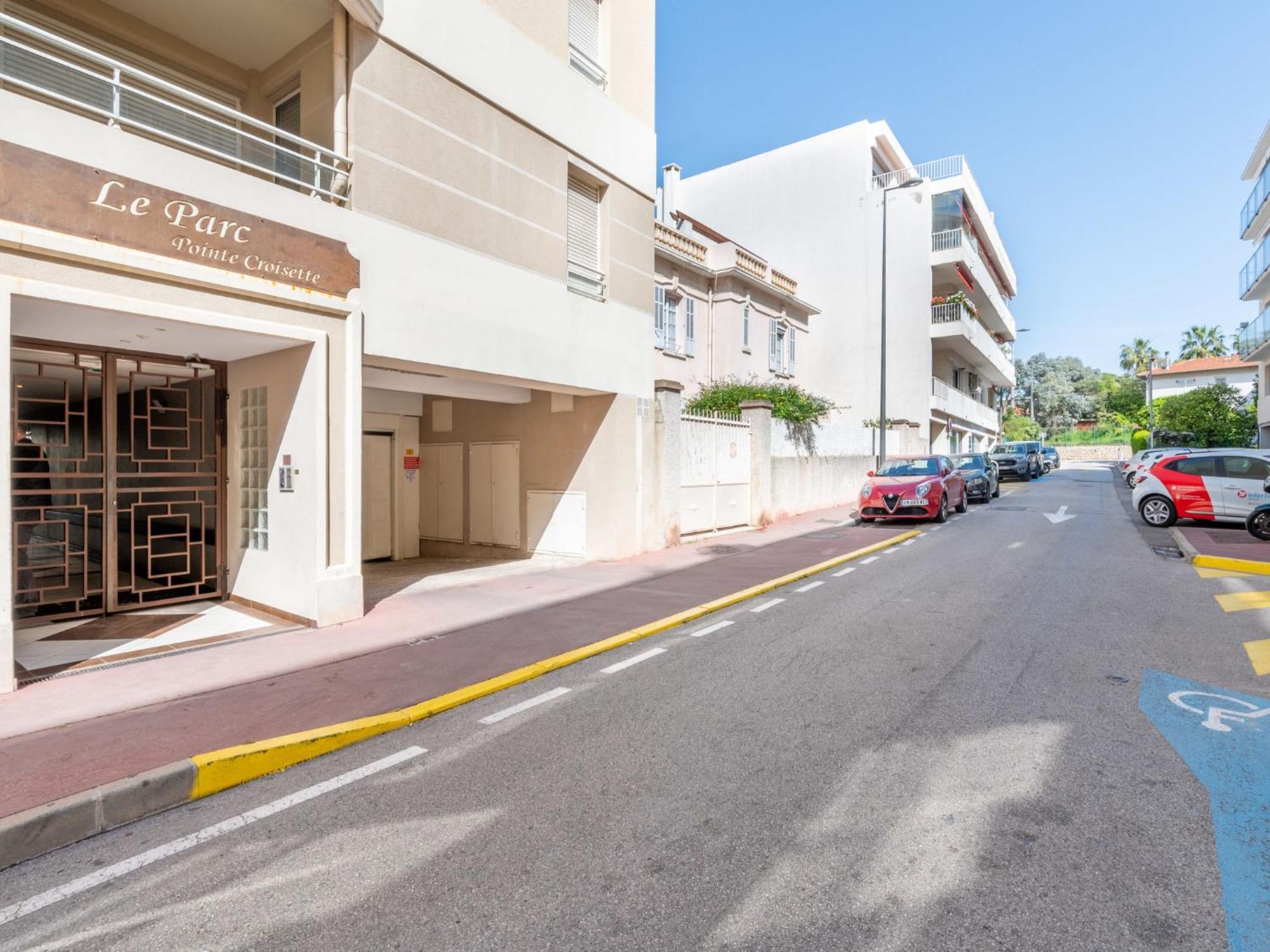 Apartment Parc Pointe Croisette By Interhome