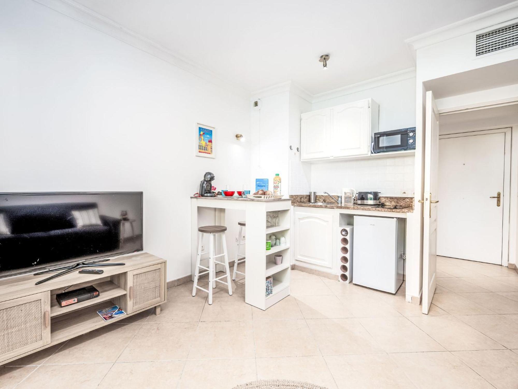 Parc Pointe Croisette By Interhome Apartment Cannes