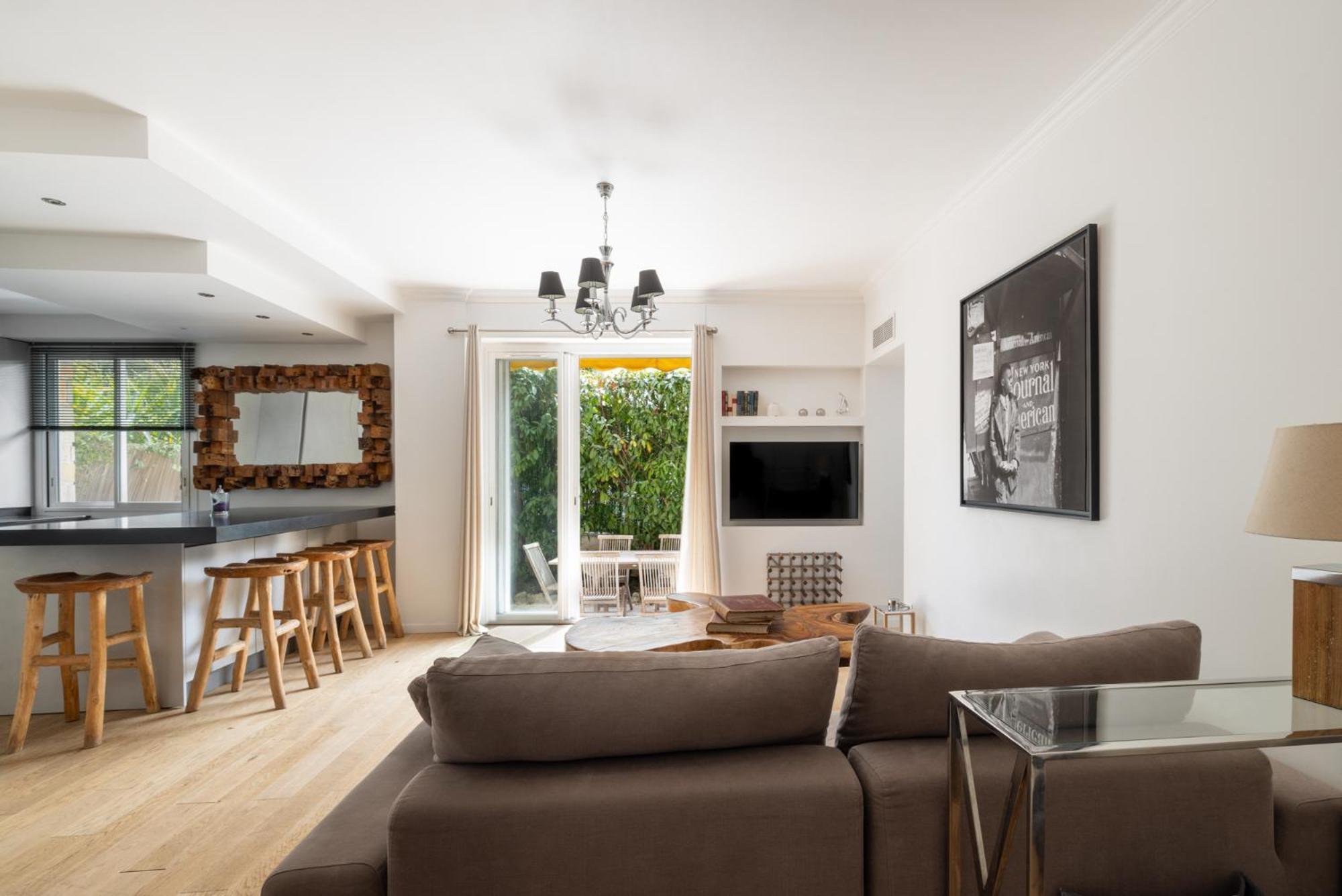 3 Pieces Luxe Croisette Apartment
