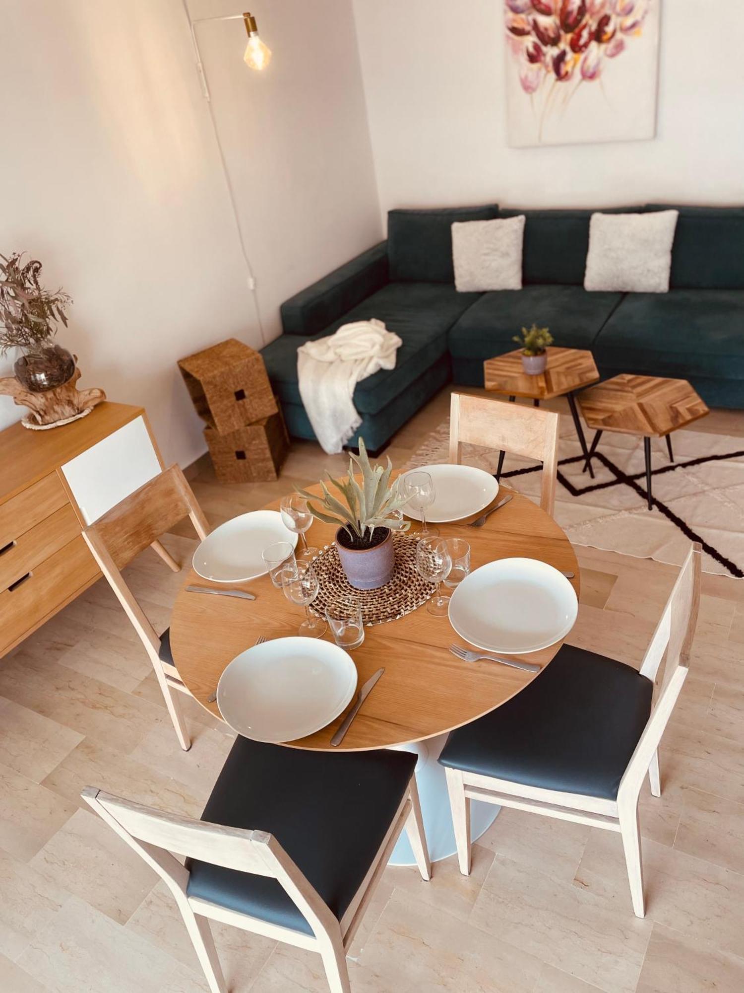 Apartment Le Week Riviera: Spacious 3-star In With Terrace And Garage Cannes