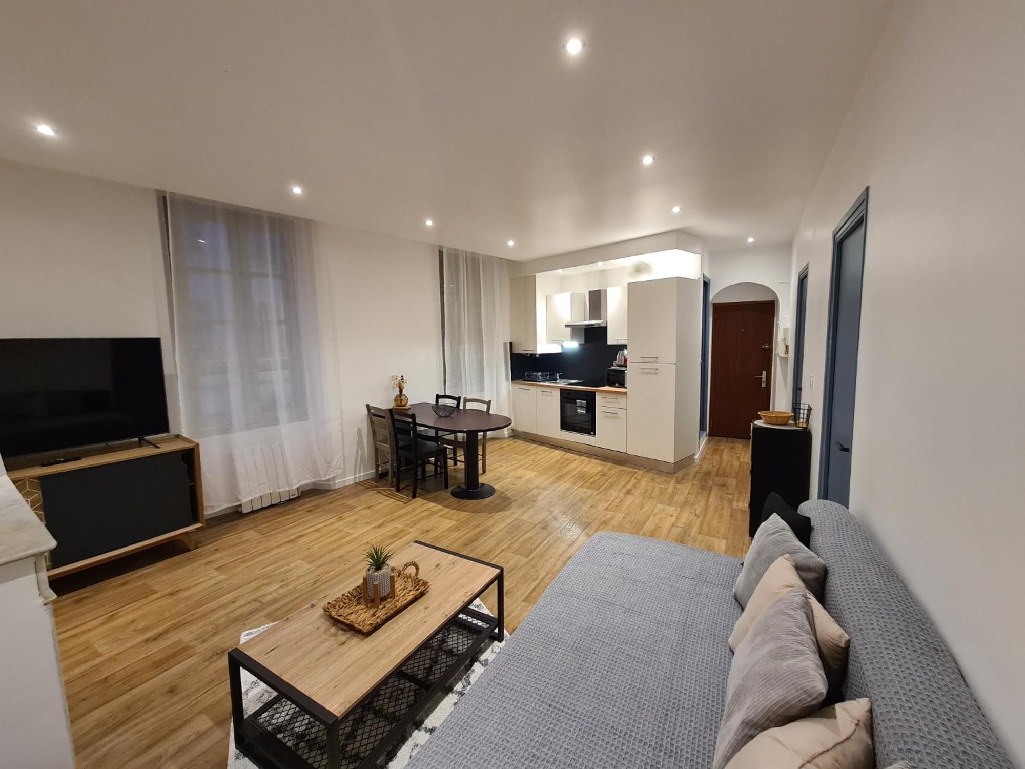 Logement 2 Centre - 2 Bedroom Apartement Center Plage Et Mer Apartment Cannes