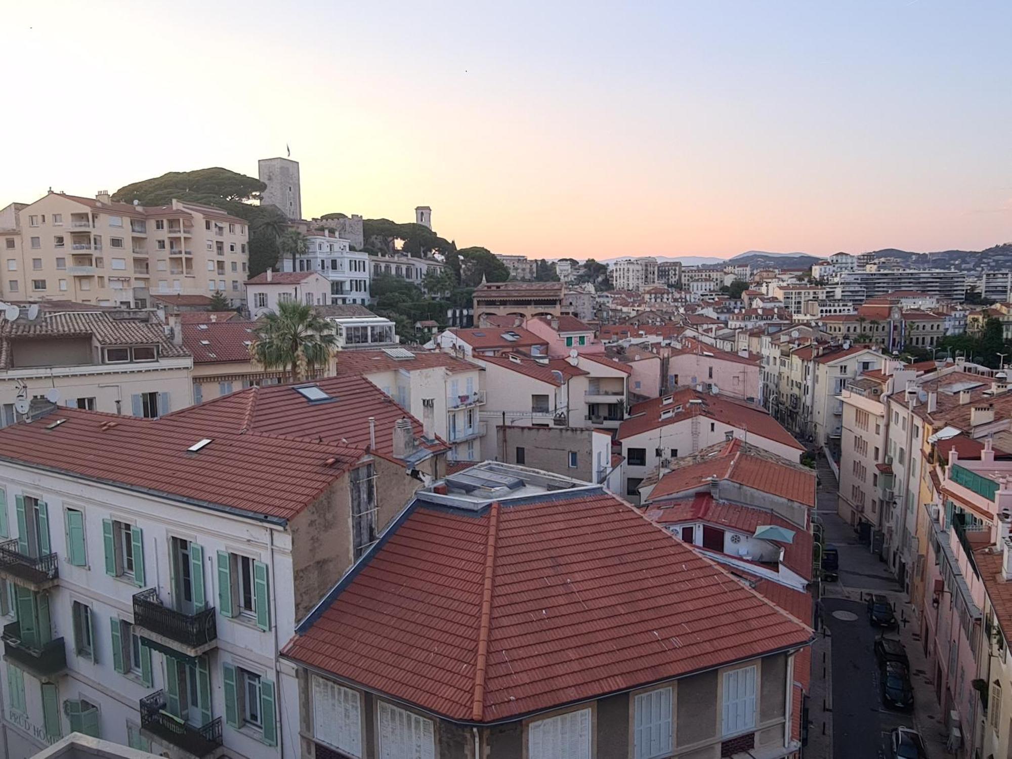 Logement 2 Centre - 2 Bedroom Apartement Center Plage Et Mer Apartment