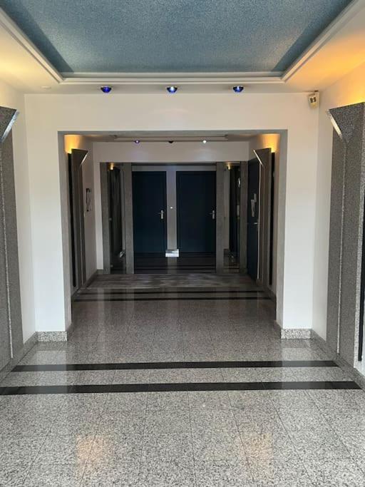 2 Pieces De 29 M2 * Cannes