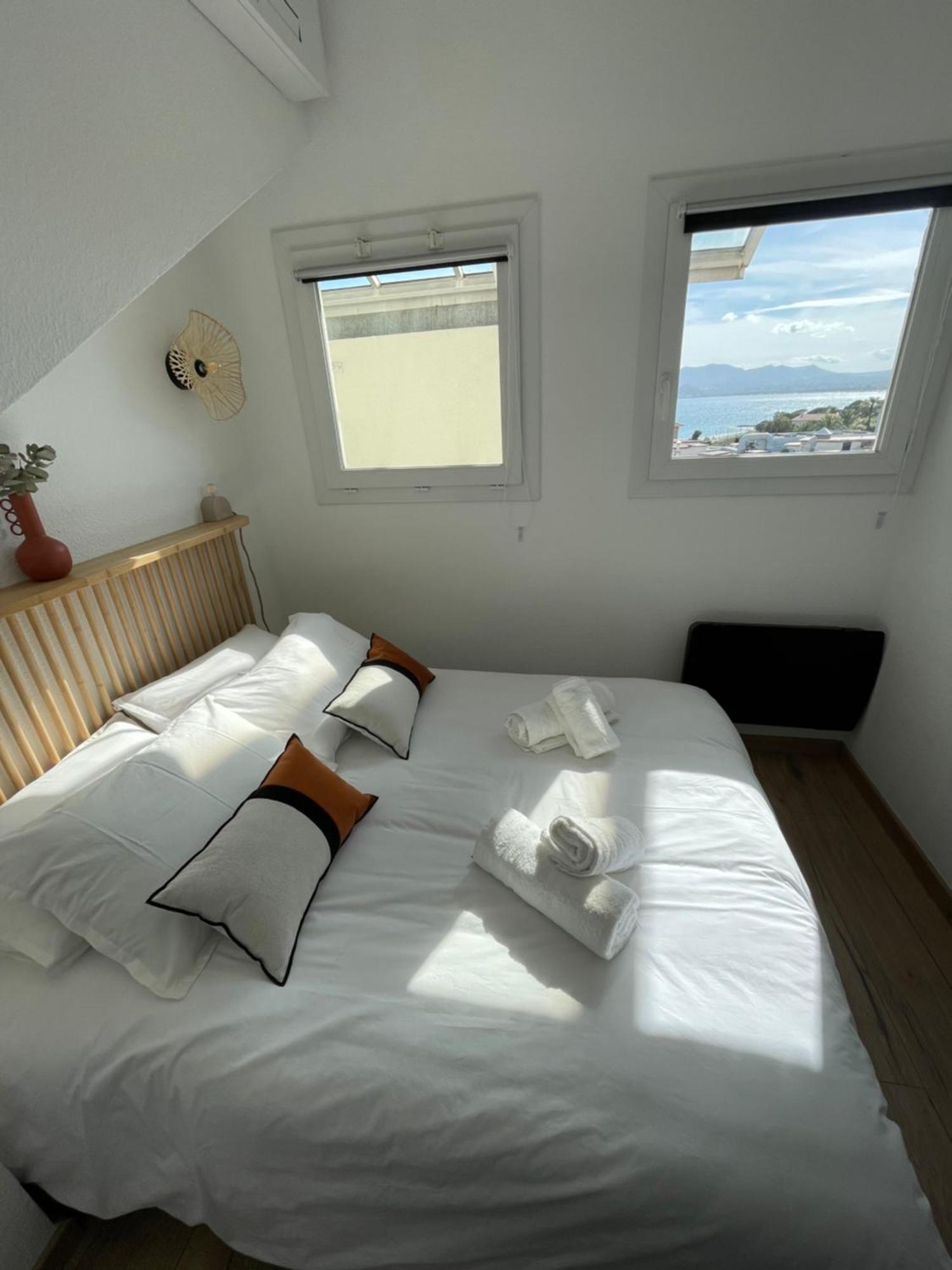 Duplex En Bord De Avec Piscine Et Parking *
