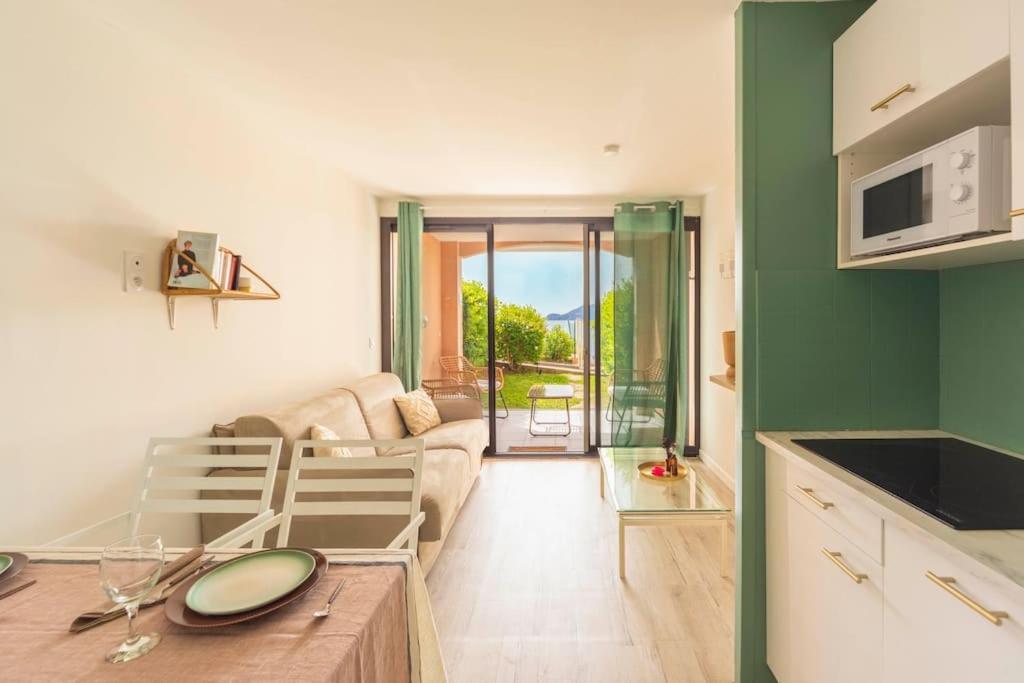 L'azur - T2 Avec Jardin, Piscine, Tennis, Vue Mer *