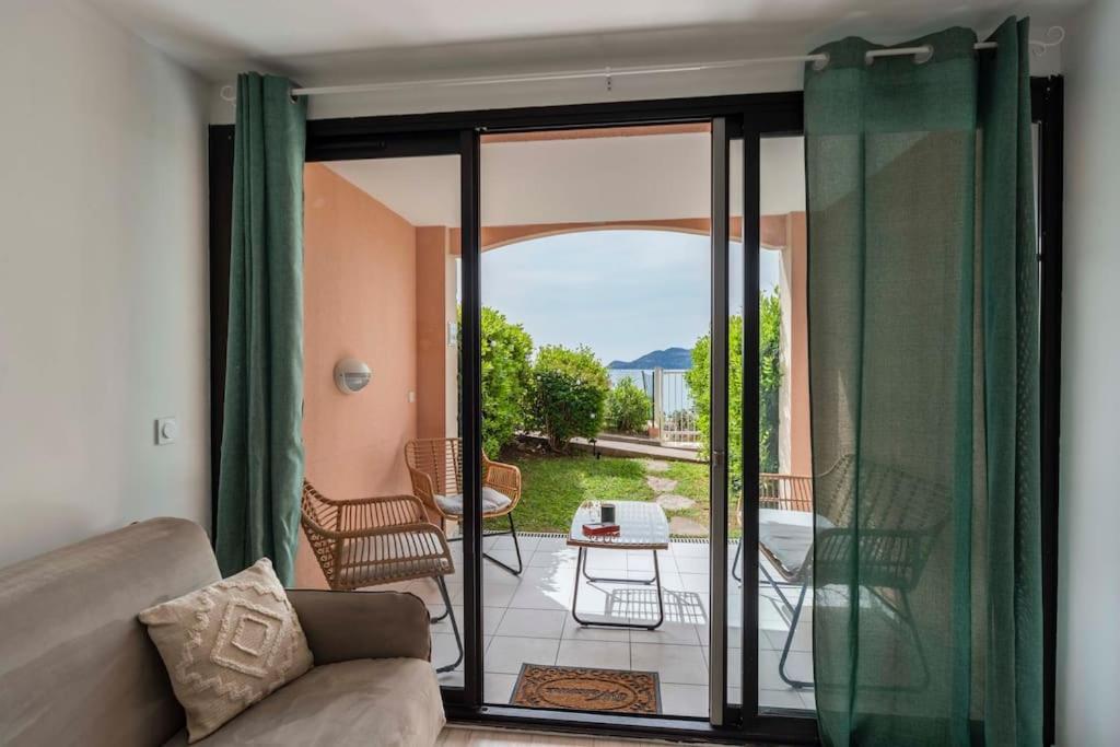 Apartment L'azur - T2 Avec Jardin, Piscine, Tennis, Vue Mer *