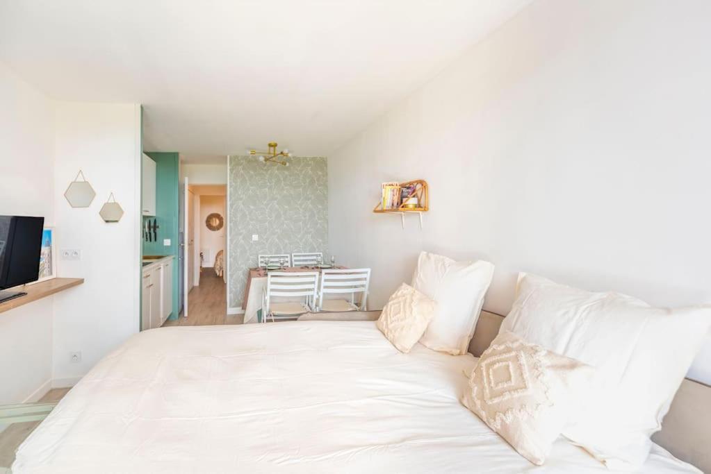 L'azur - T2 Avec Jardin, Piscine, Tennis, Vue Mer * Cannes