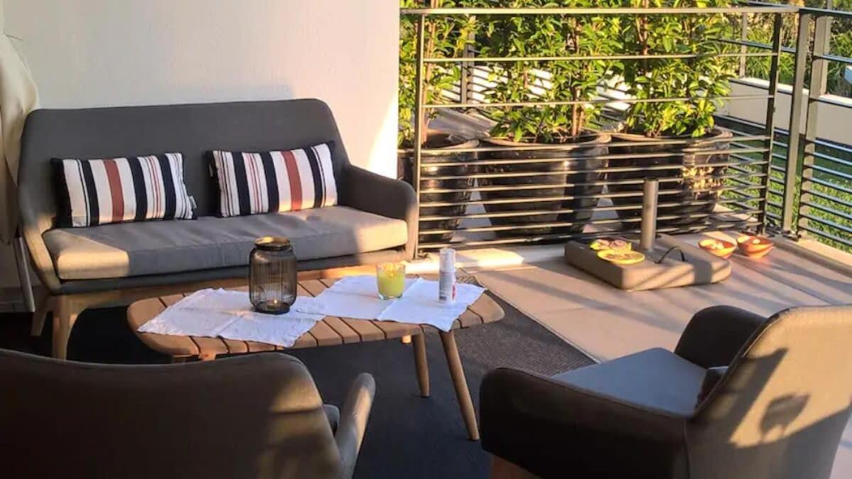 B002 - Superbe Avec Vue Et Piscine Cannes