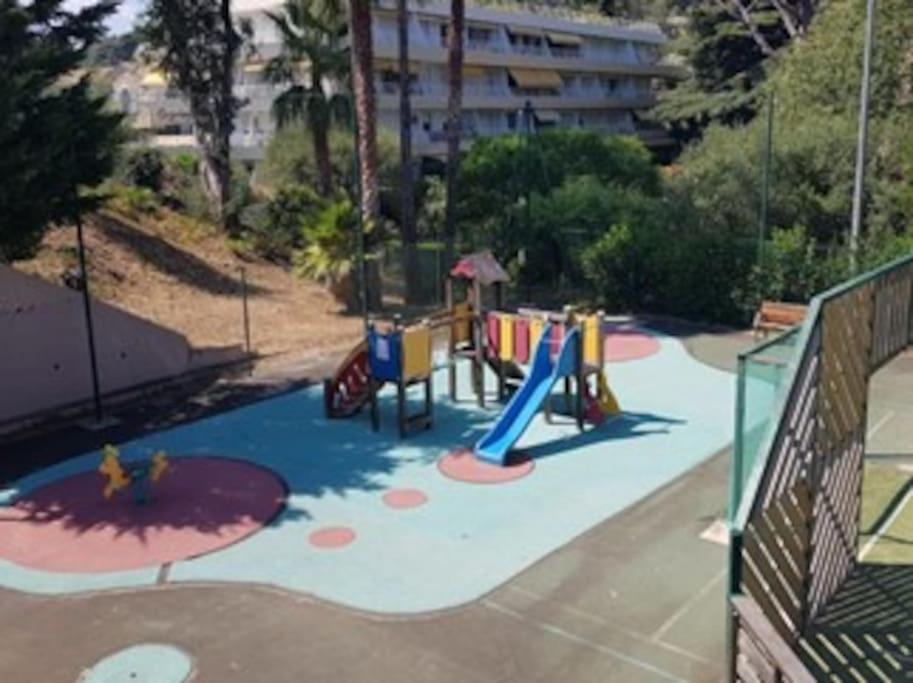 Apartment Appt Climatise 5 Pers / 9 L Cannes