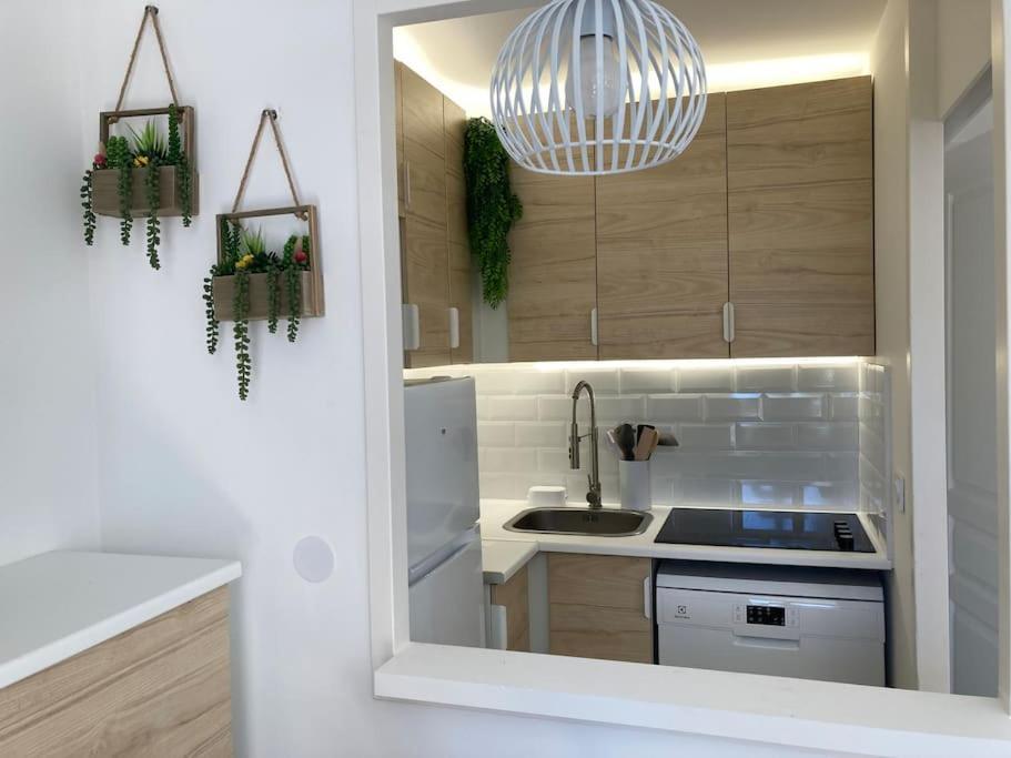 Appt Climatise 5 Pers / 9 L Apartment *