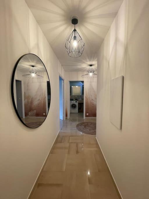 2 Pieces A Cannes