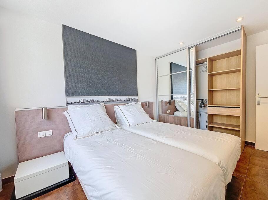 Appartement La Paix 2 5 Minutes Palais Et Croisette Cannes