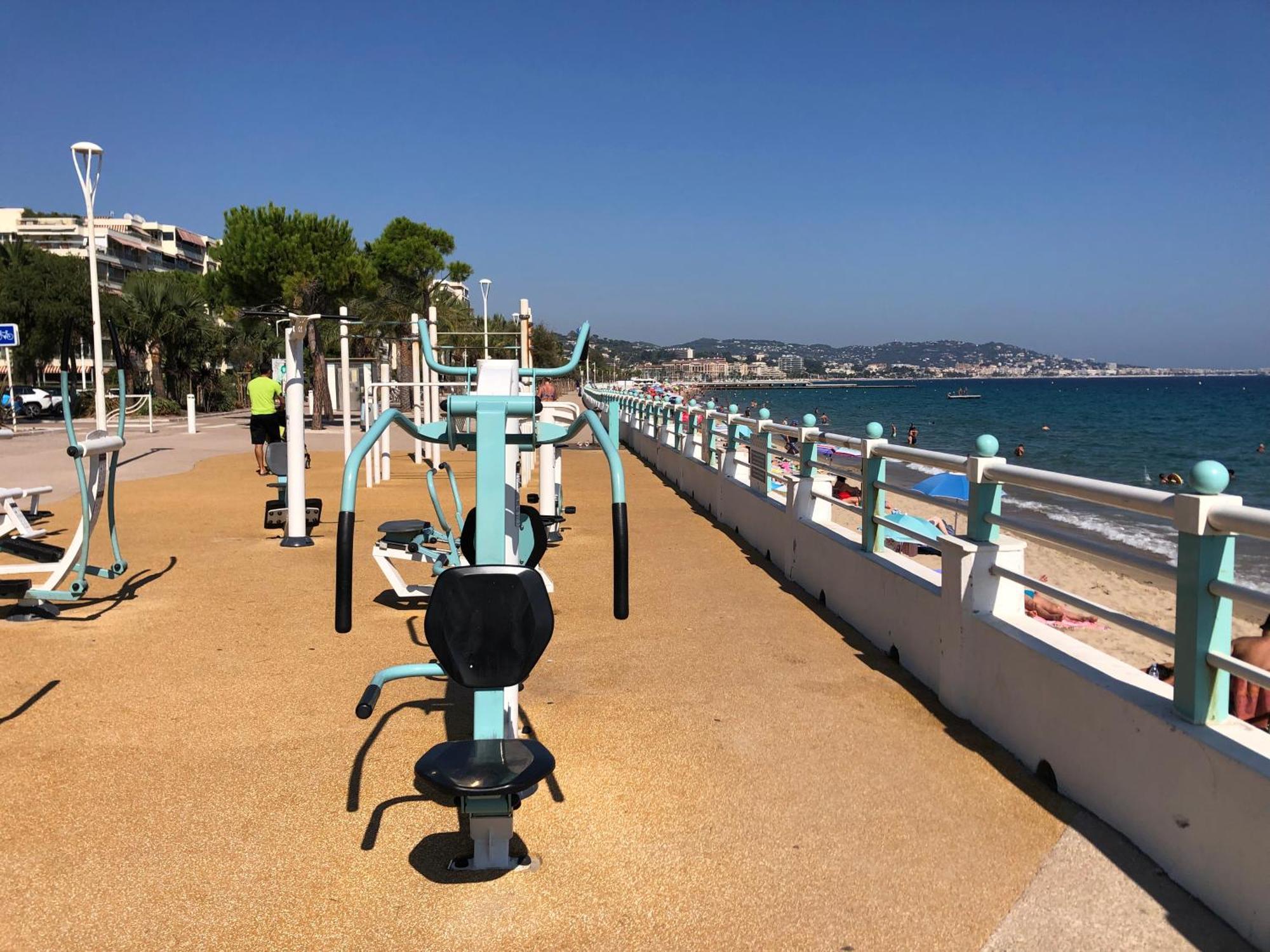 Apartment Terrace Front & Sea View Cannes