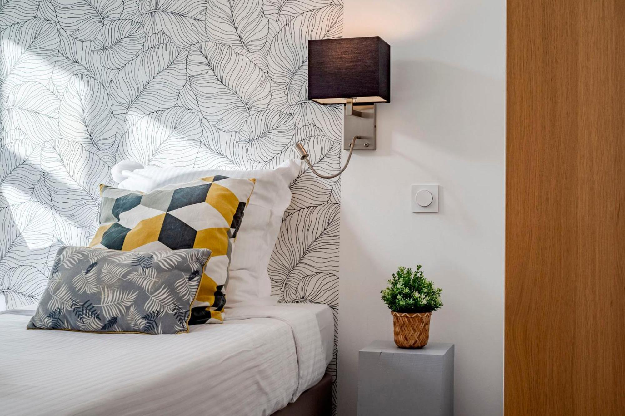 Totolulu Yellow Corner Apartment *