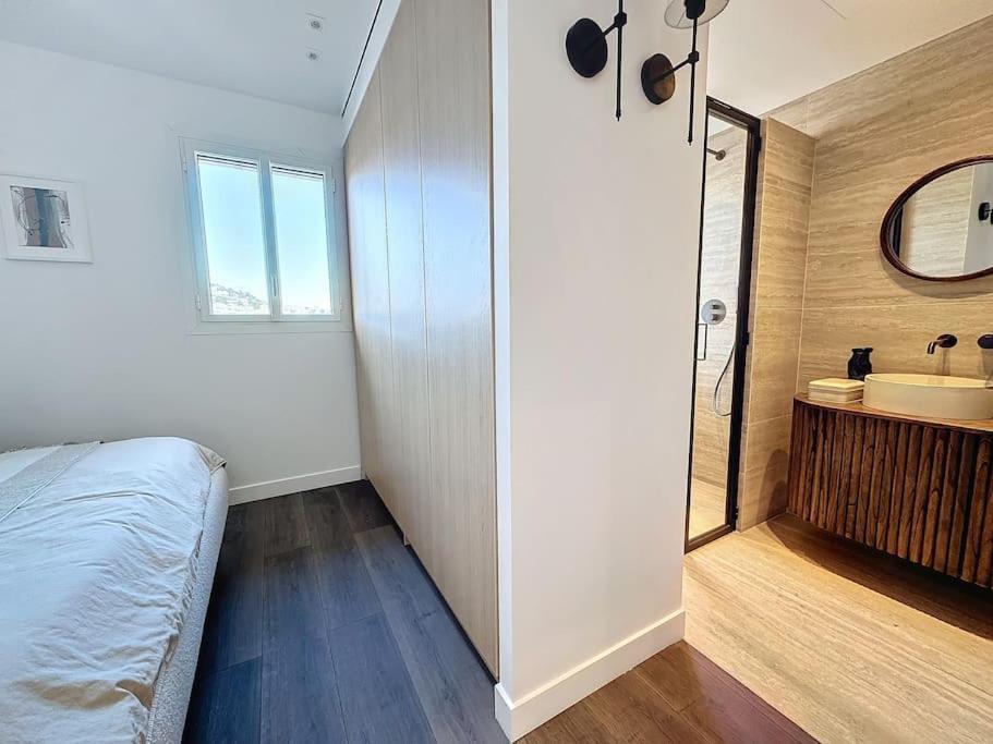Apartment 79m2 Penthouse, Palais Et Plages A 400m & 5mn