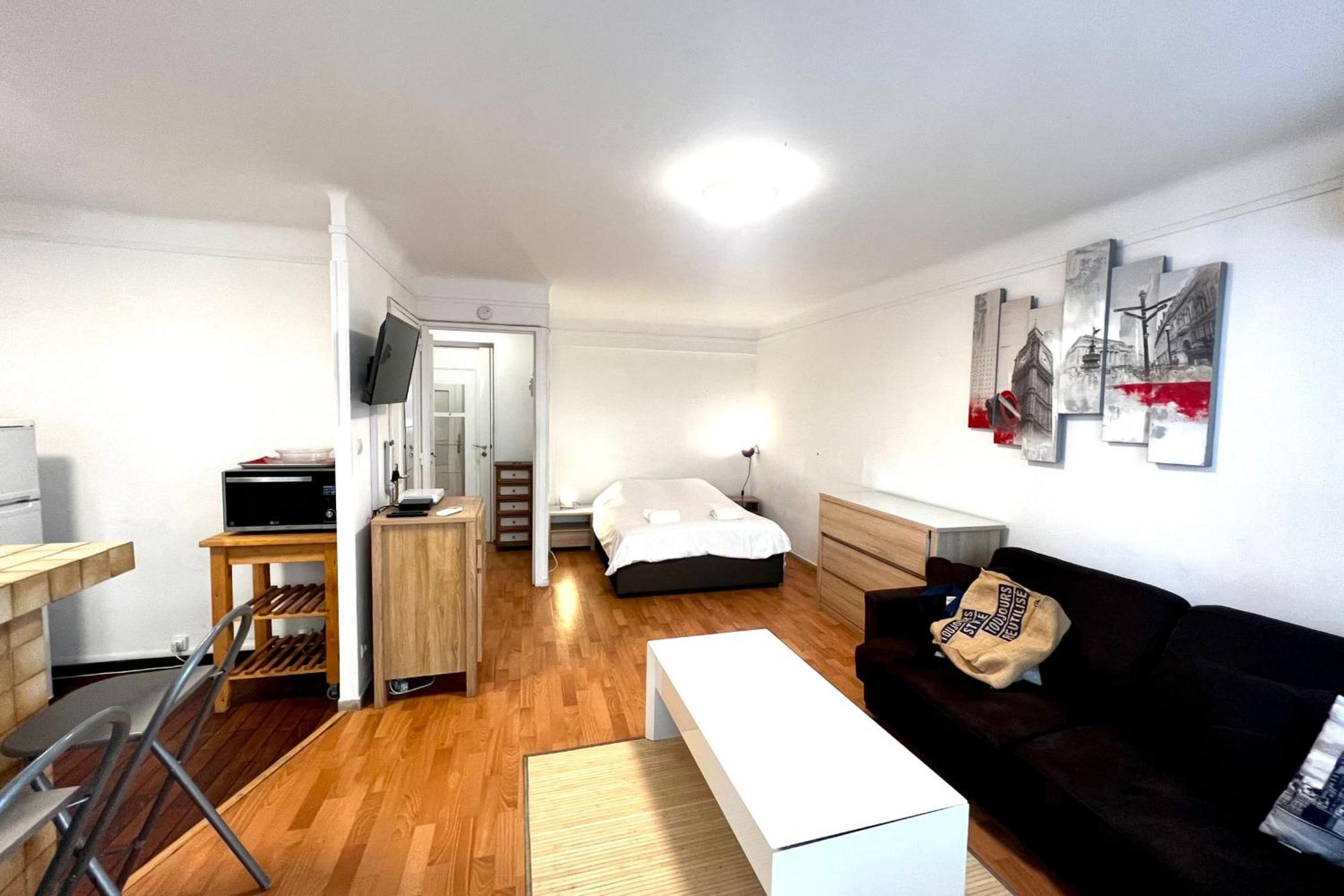 Studio Vidal In The City Center Of Cannes With Ac *