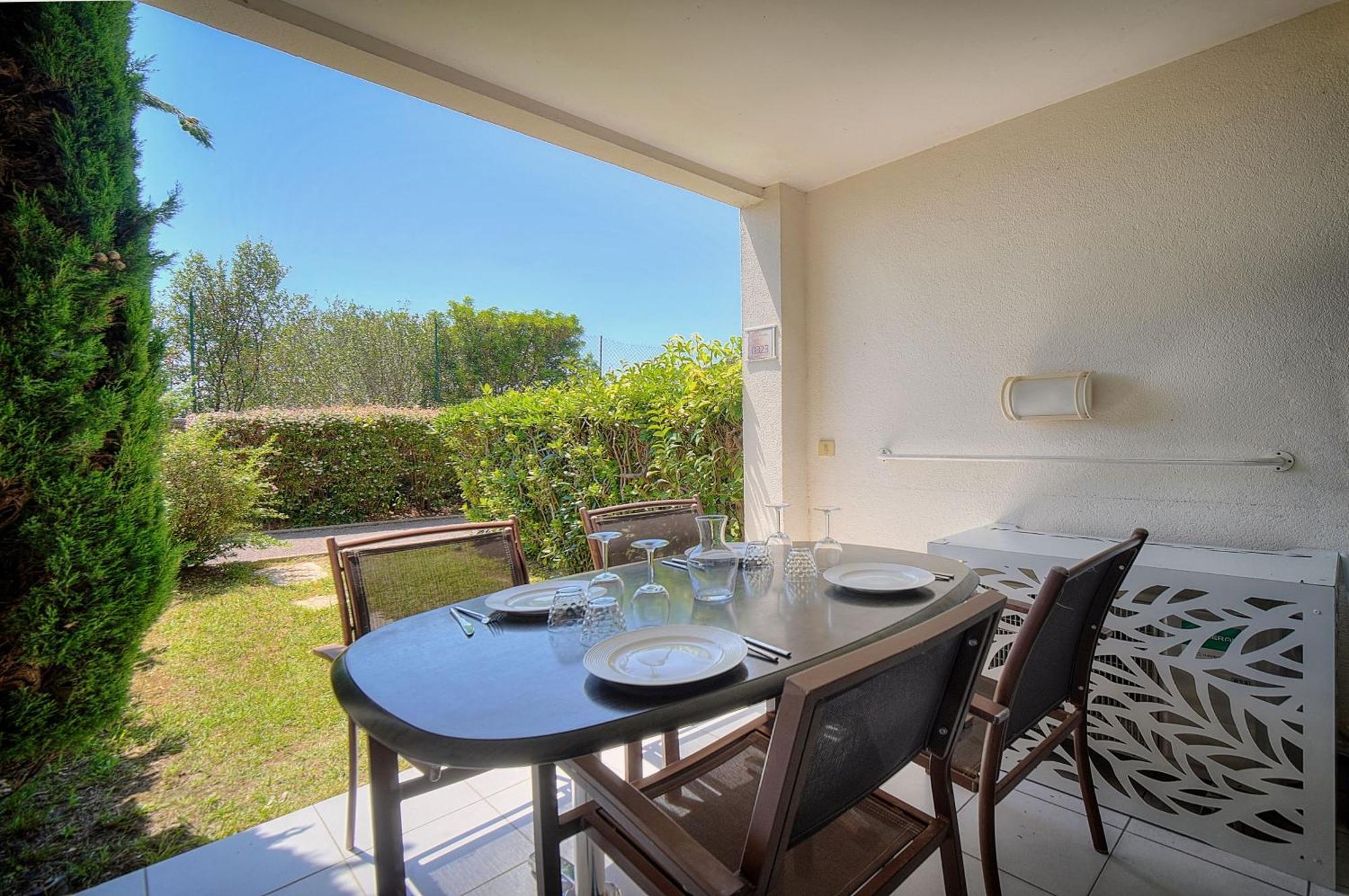 Moha - Piscine - Tennis - Parking - Vca Cannes