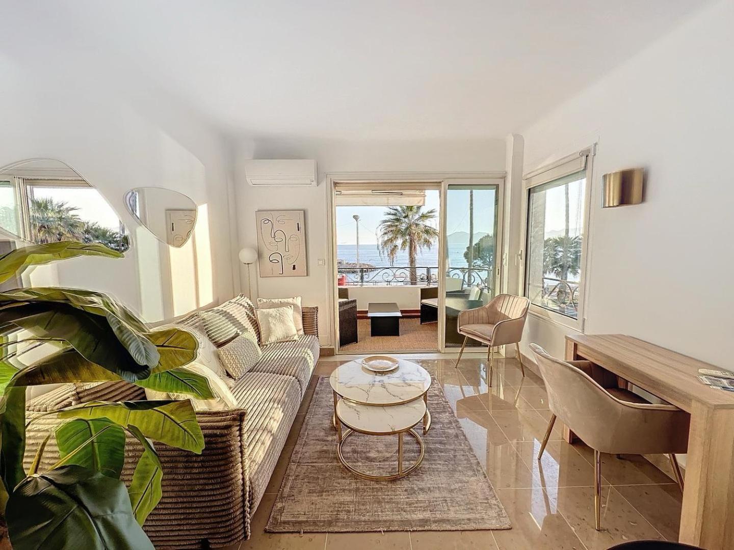 Two En-suite Bedroom On La Croisette - Sea View * Cannes