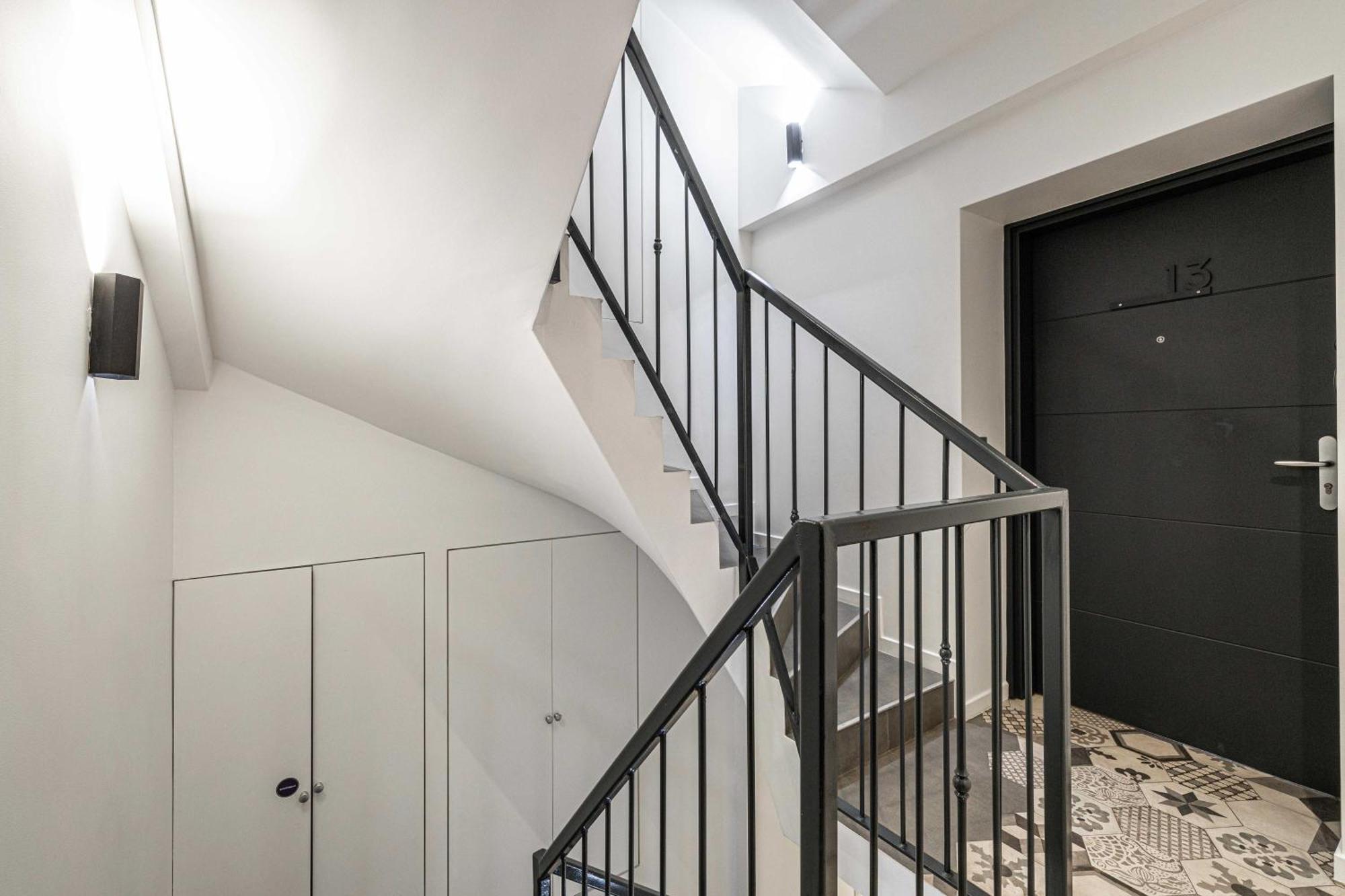 Magnificent Renovated 2 - 1br3p *