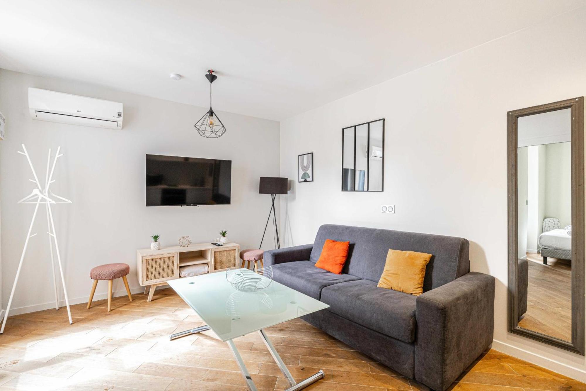 Apartamento Charming 2rooms Apartmentheart Of *
