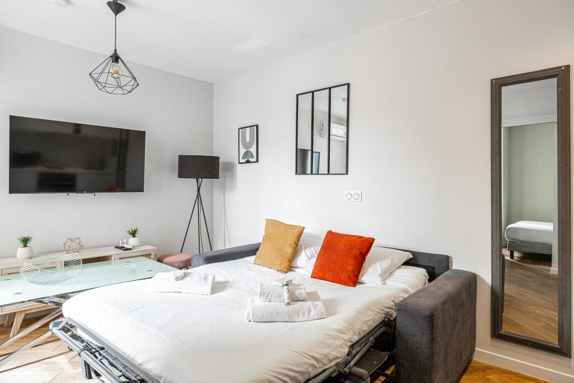 Charming 2rooms Apartmentheart Of Apartamento *