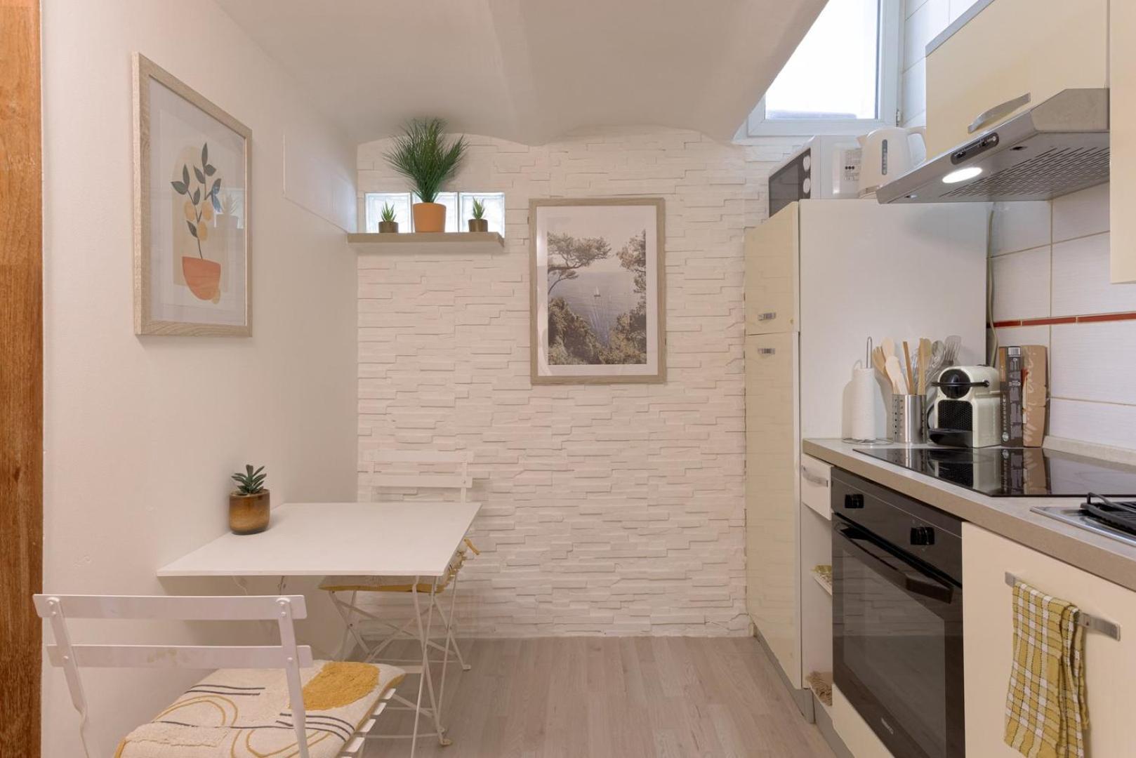 Appartement 2 Pieces Cosy Et Elegant A