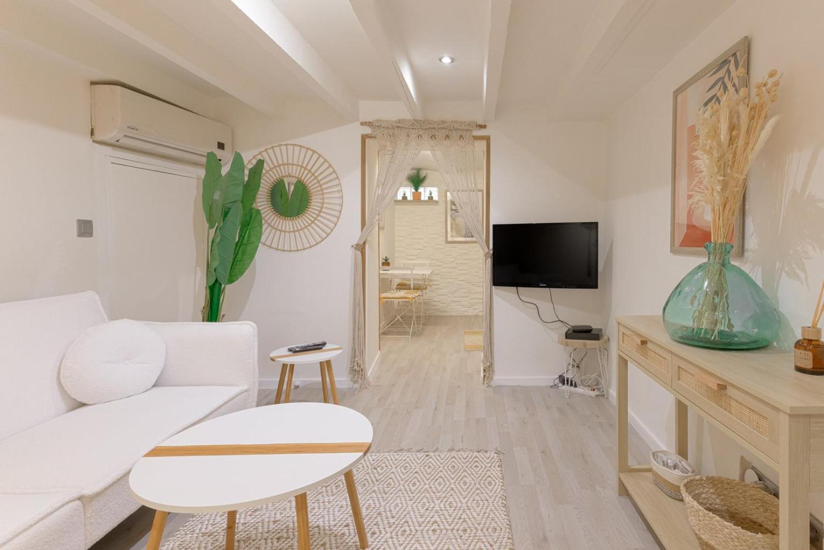2 Pieces Cosy Et Elegant A Appartement *