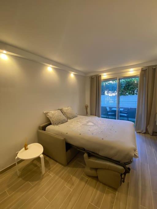 Appartement Neuf Pointe Croisette, 50 M De La Cannes
