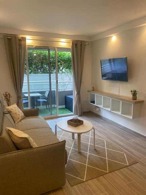 Neuf Pointe Croisette, 50 M De La * Cannes